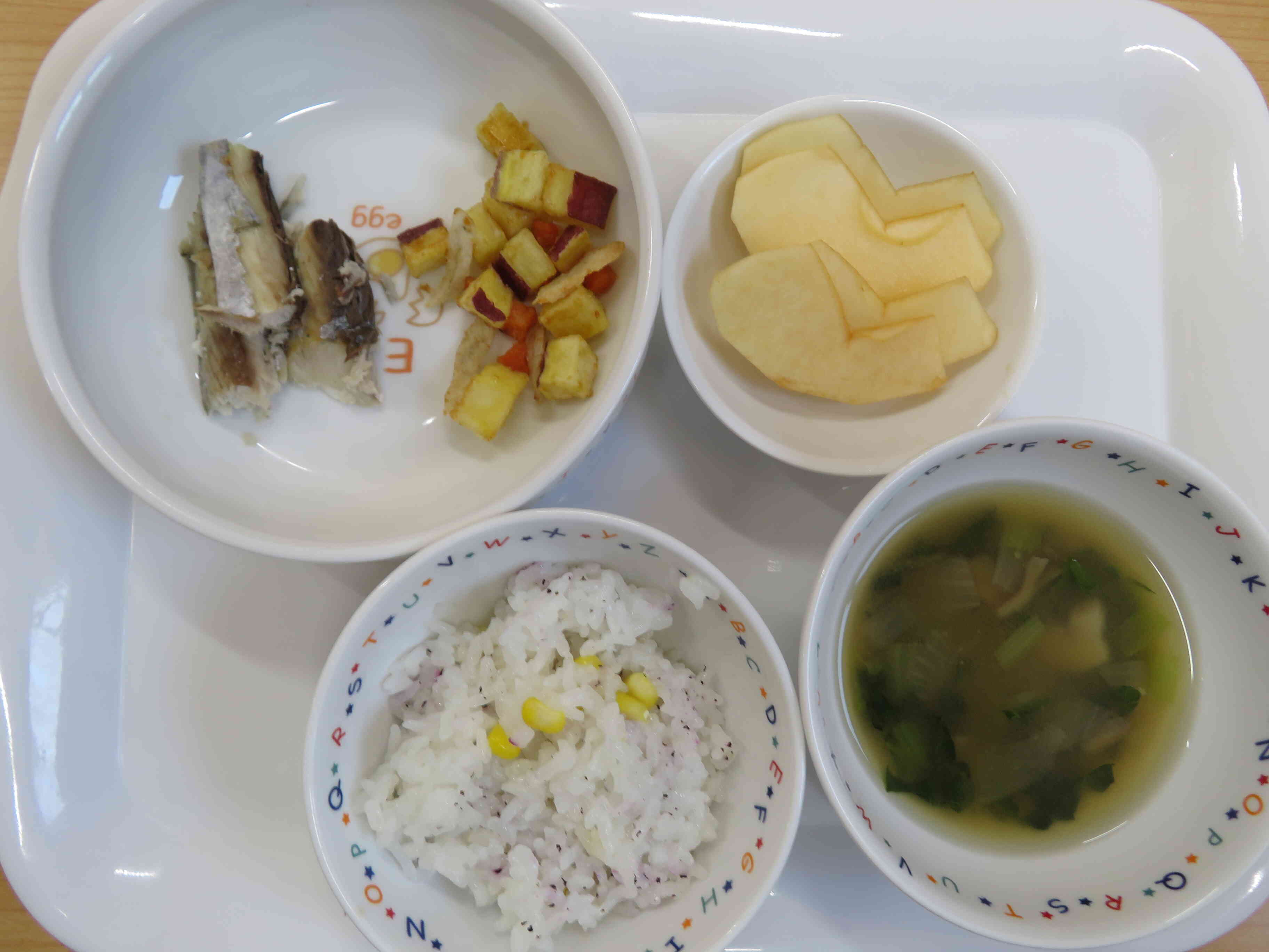 11月８日（土）　☆献立のご紹介☆