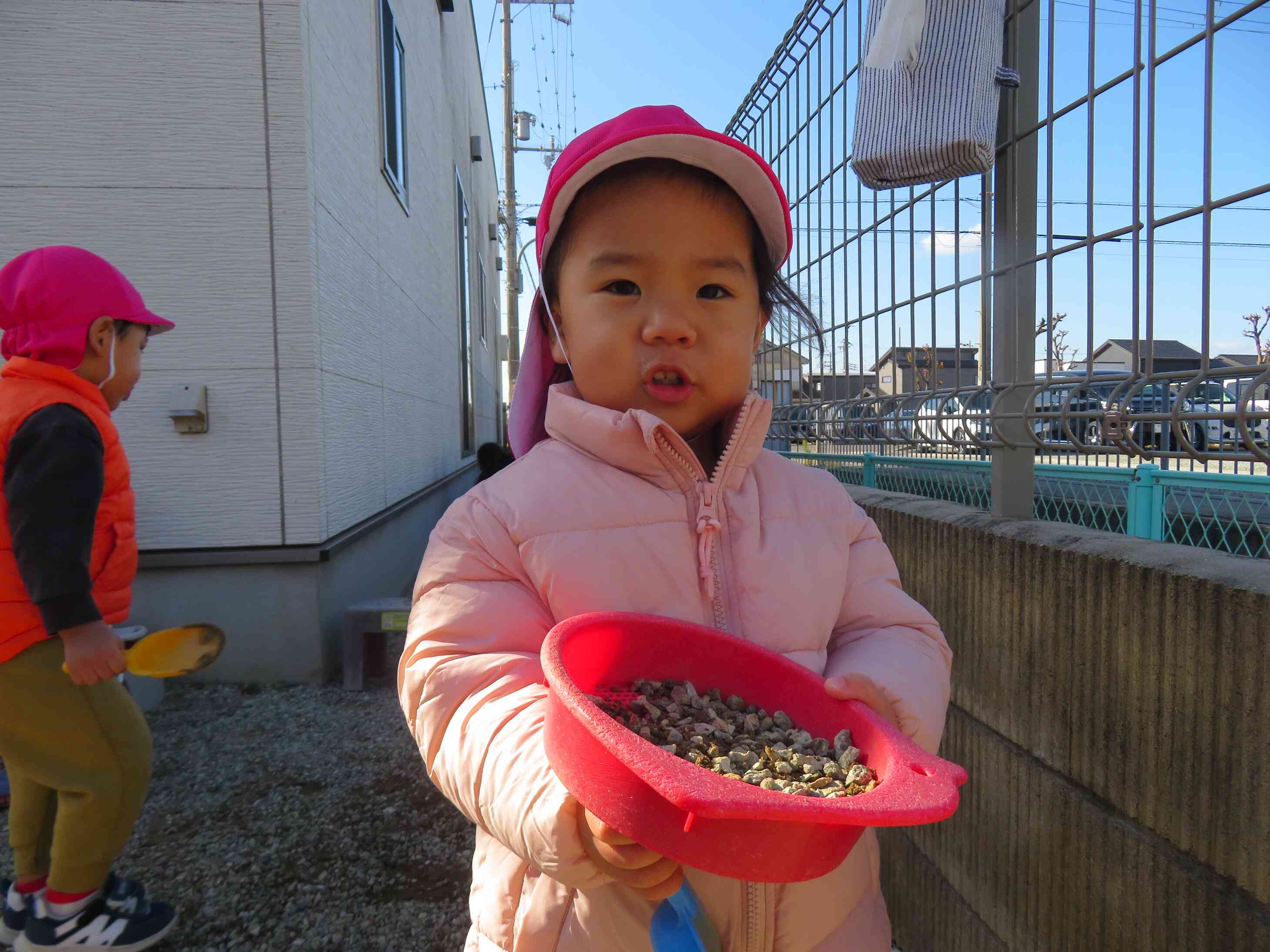 「せんせ～ど～ぞ！」