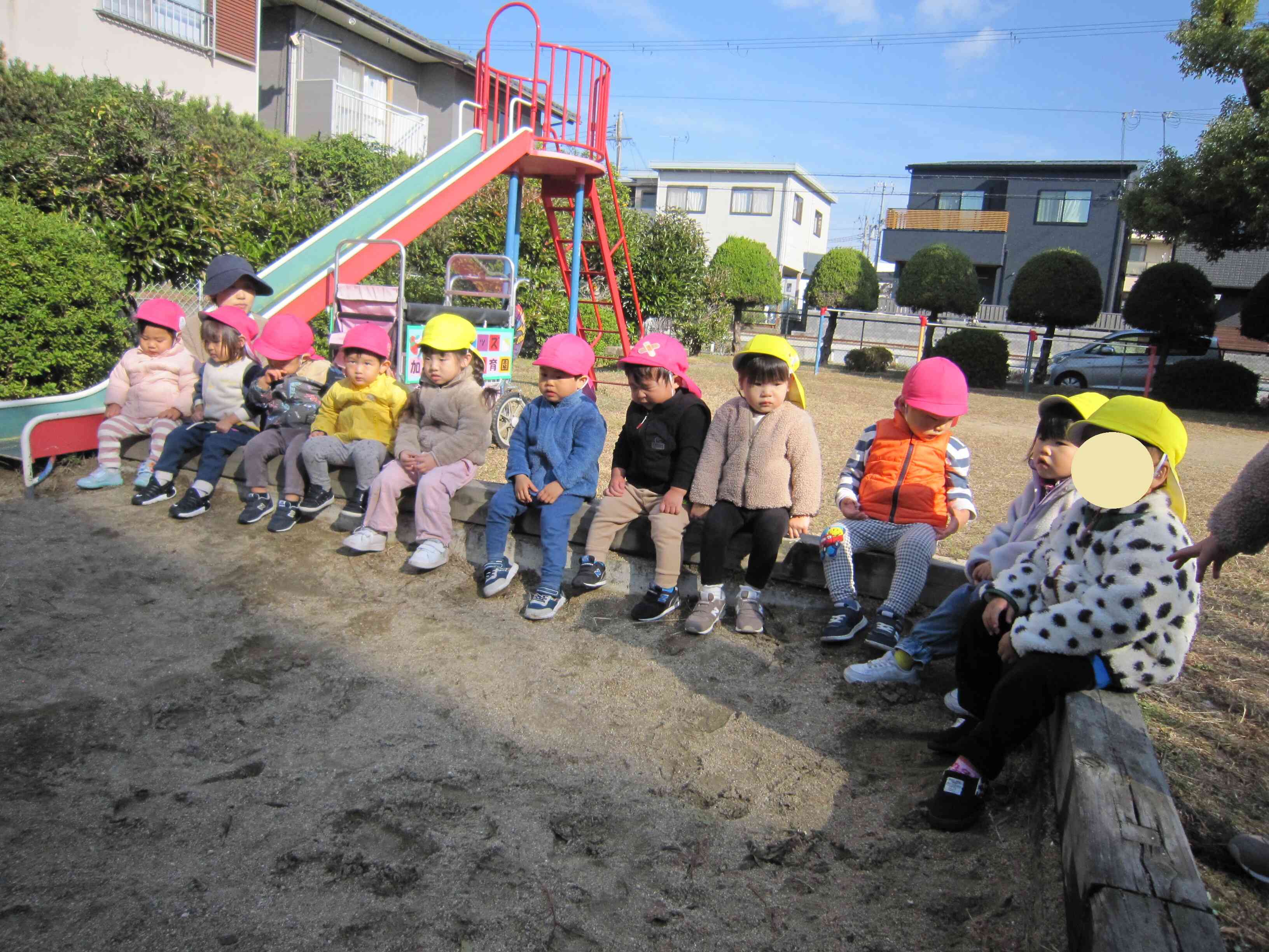 遊ぶ前のお約束、しっかり聞けていますね♪