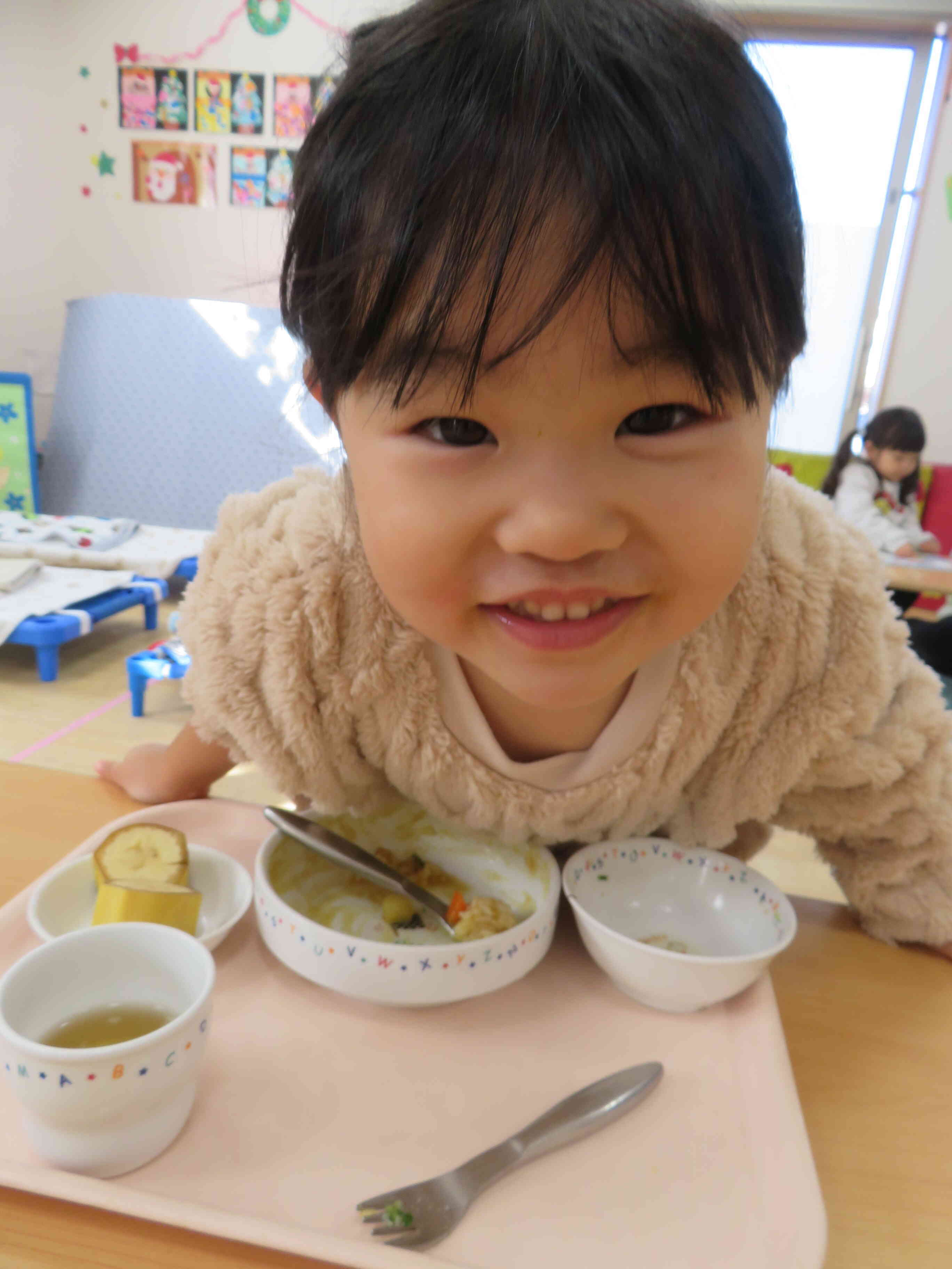 今日の給食は、カレー☆完食しました！