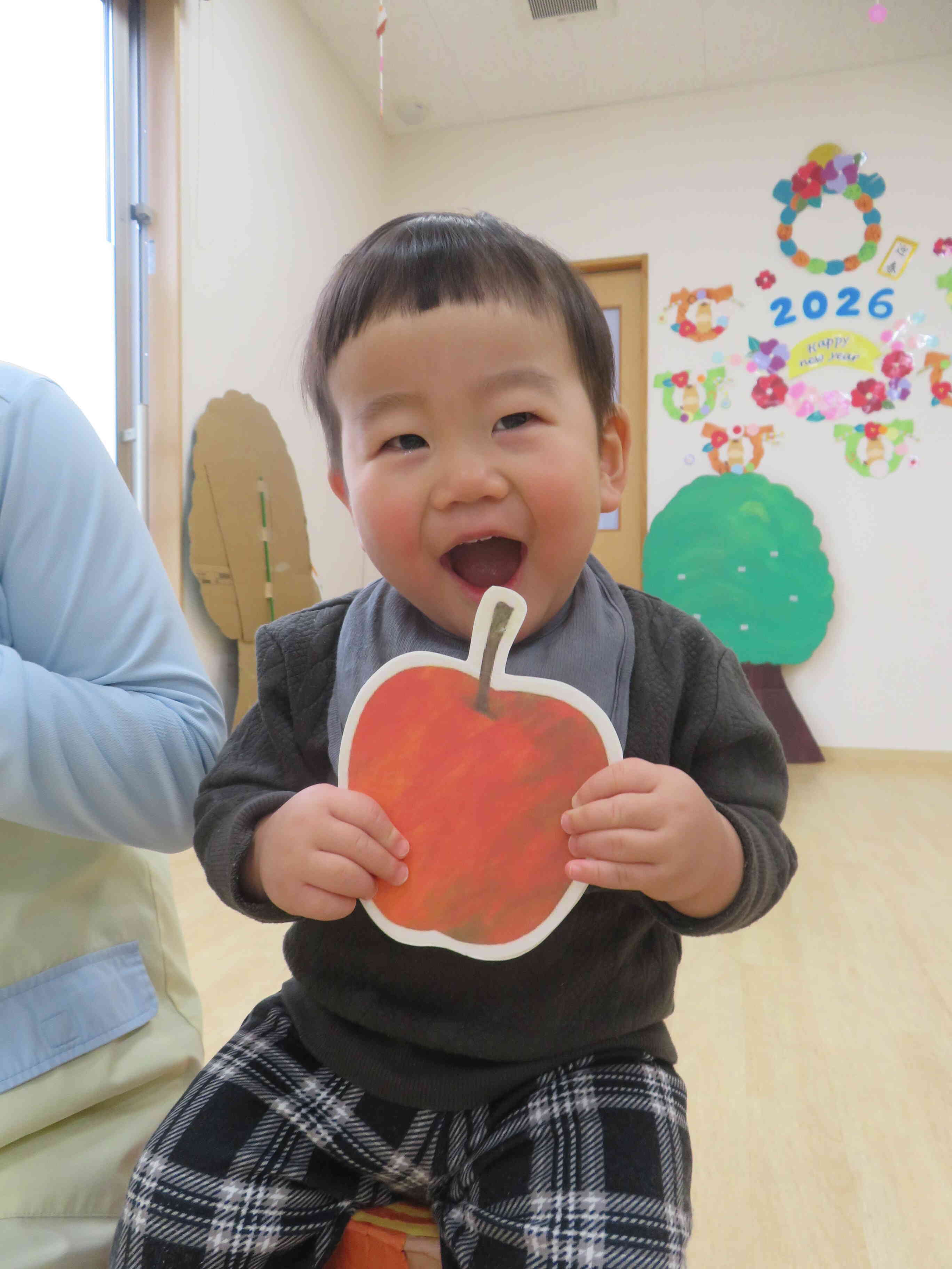 今にもかぶりつきそう！！