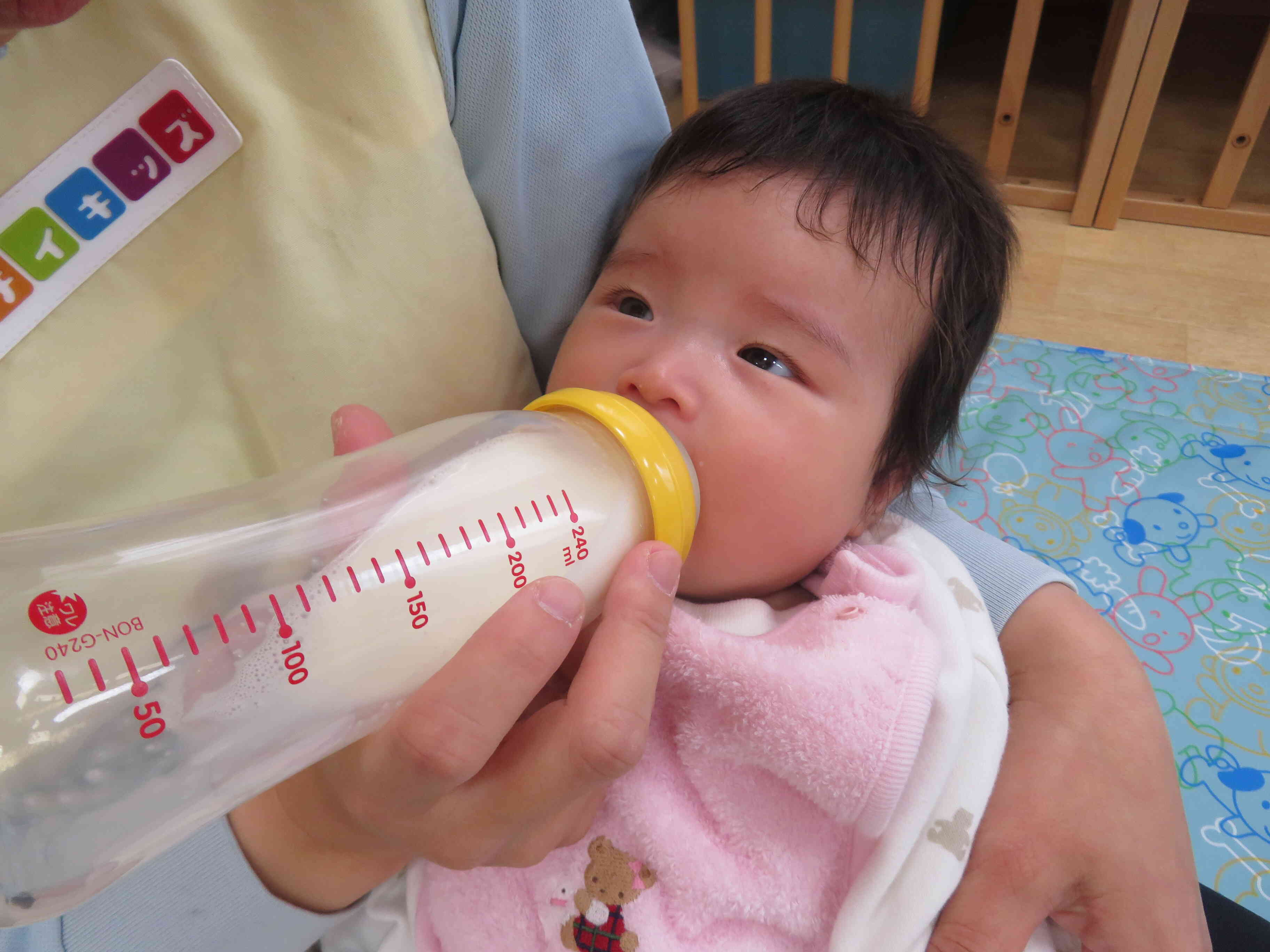 ミルクをゴクゴク