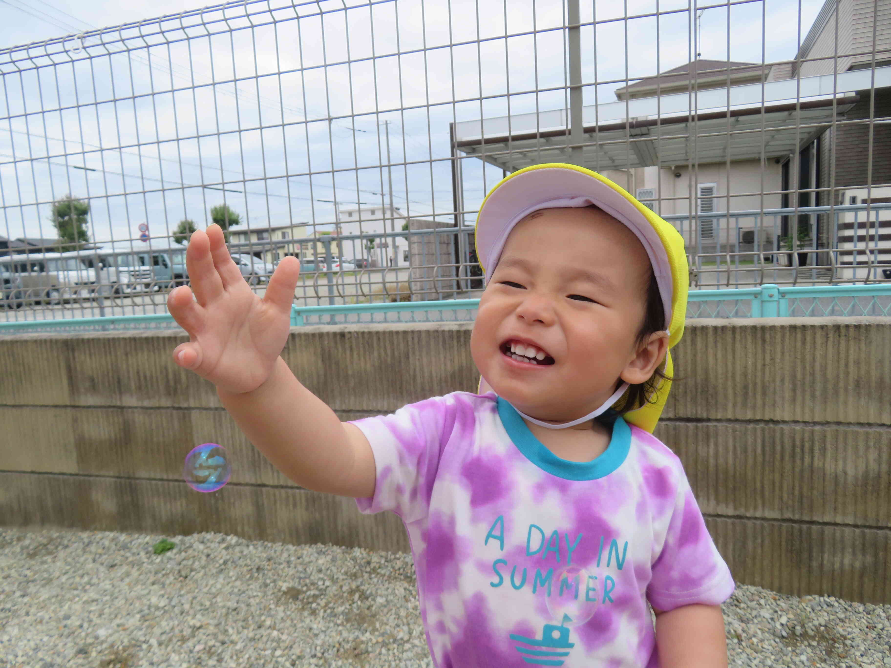 しゃぼんだま 飛んだ～♪