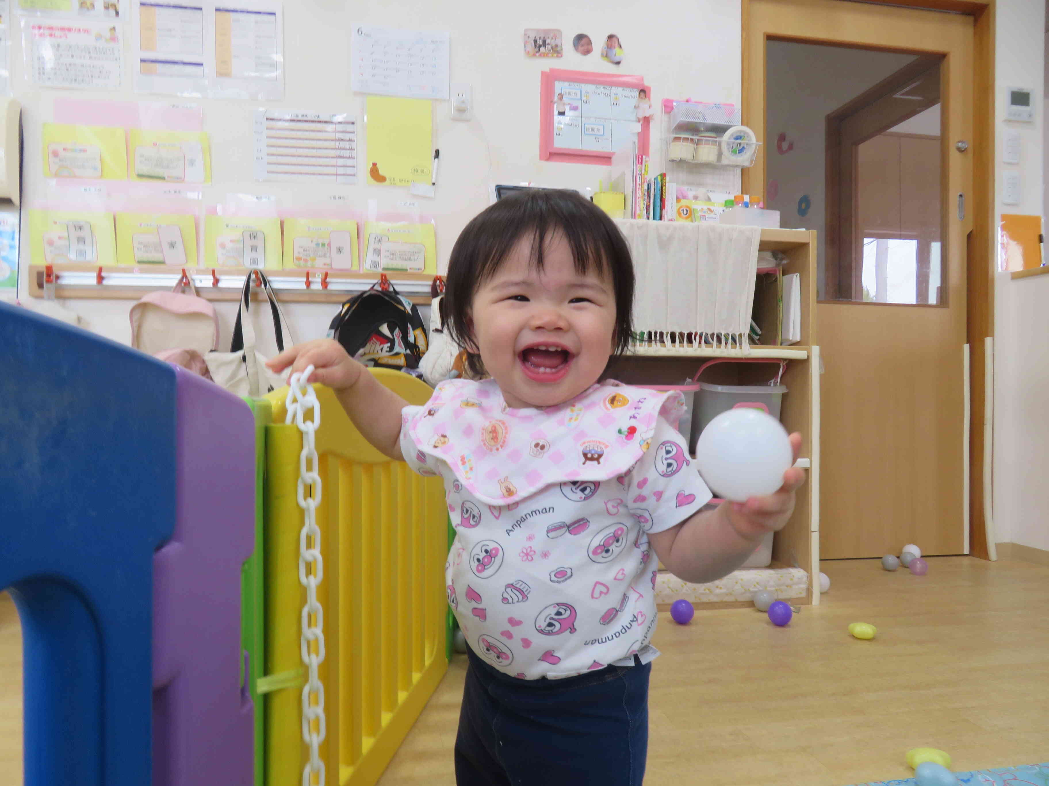 楽しんでいる笑顔がとってもキュートですね。