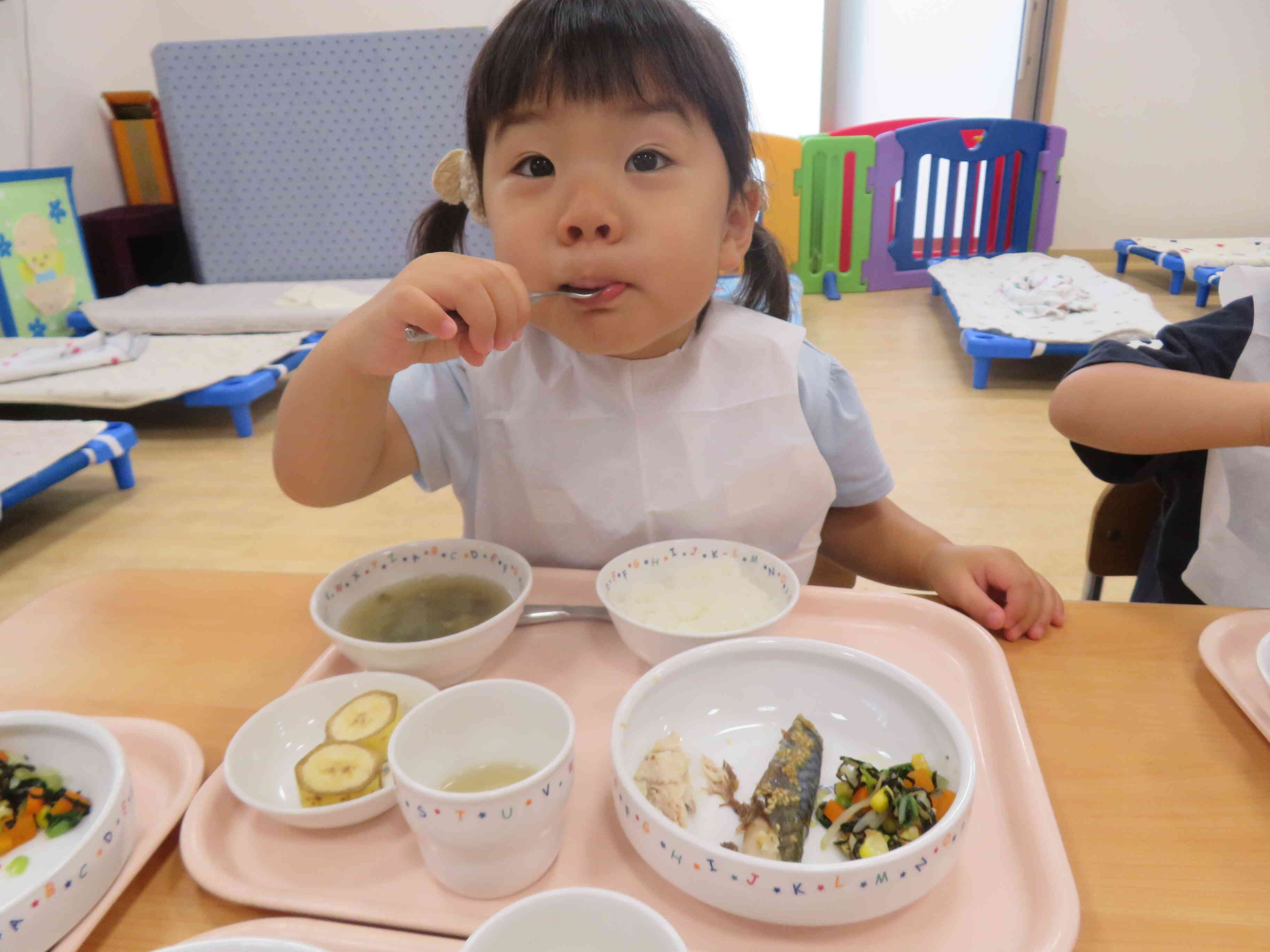 給食うまうまです♡