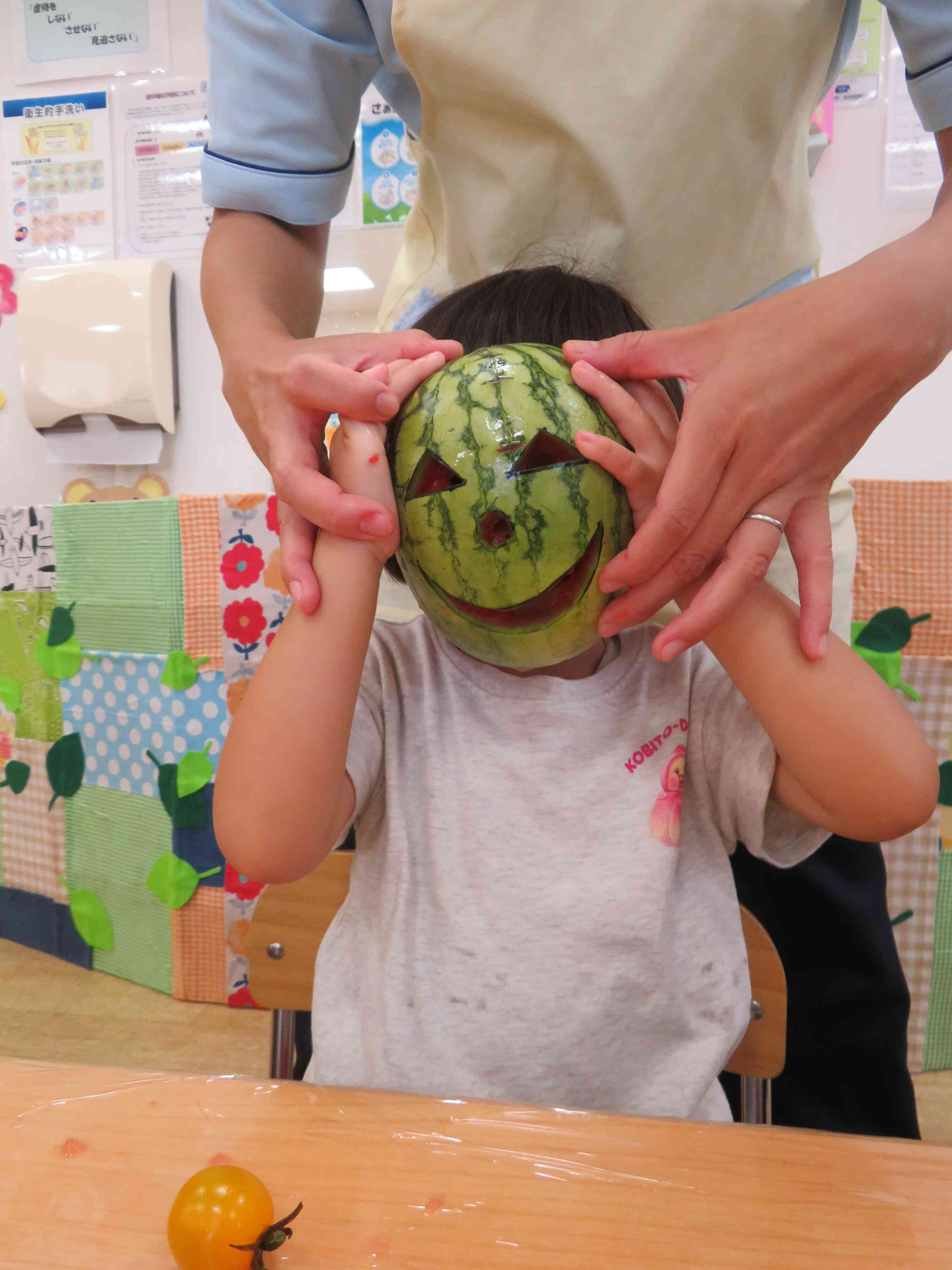 最後は、すいかおばけに変身だぁ～！