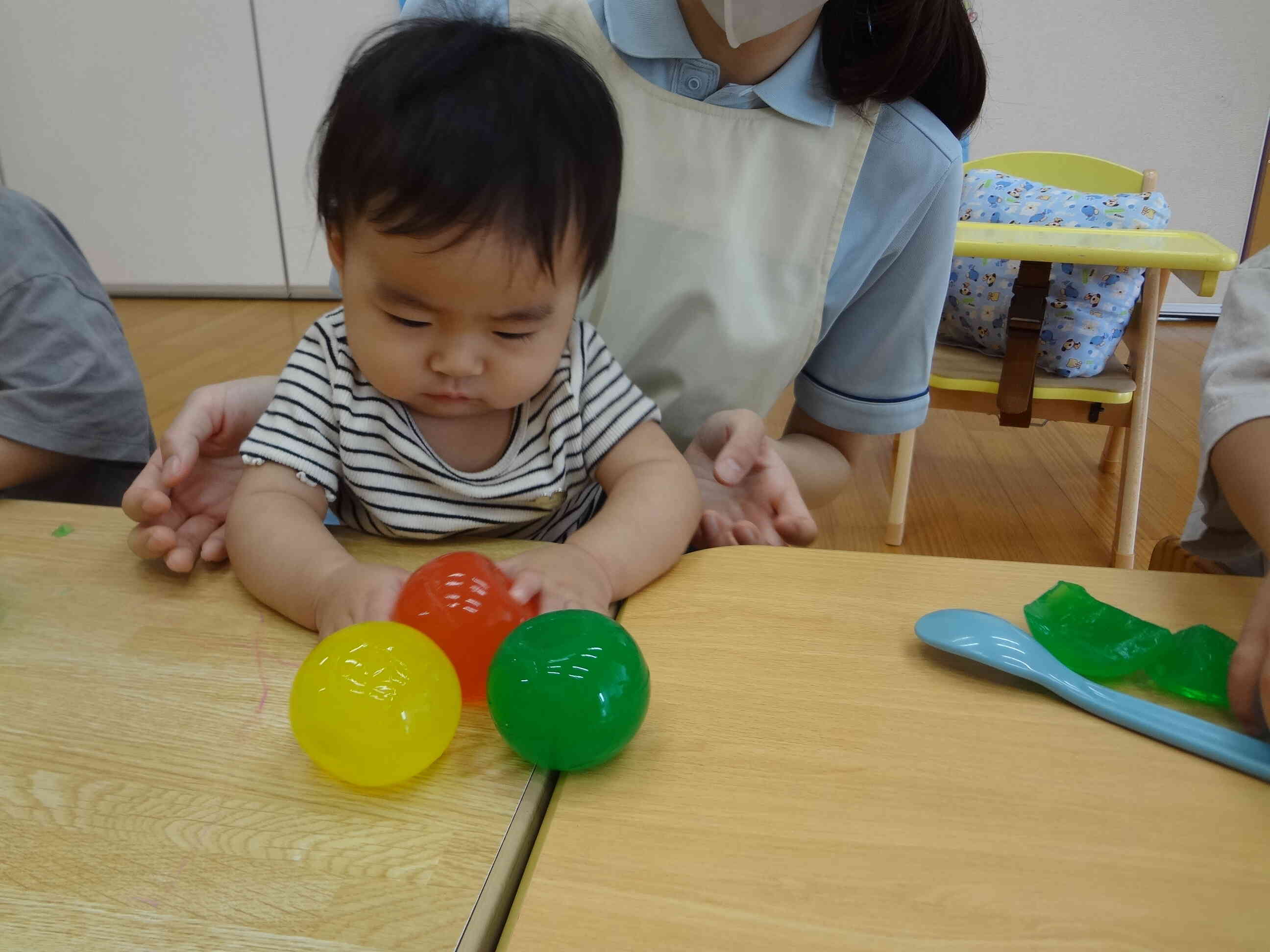 はじめての感覚に興味津々です。