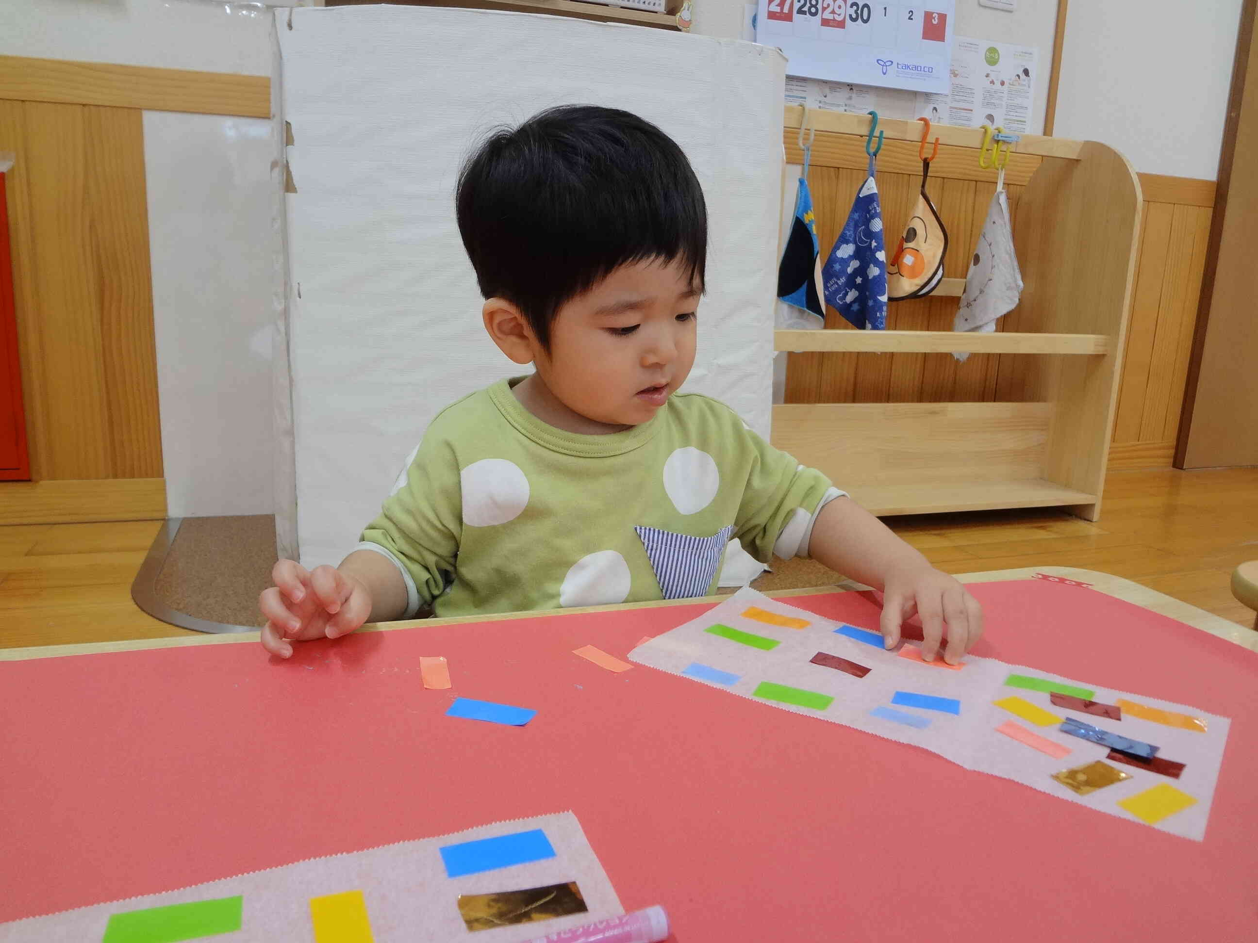 好きな色のシールを選んで