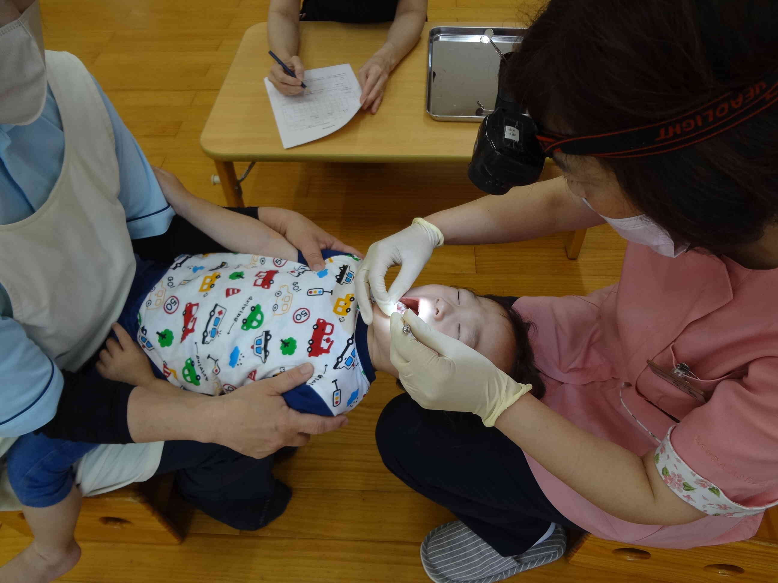 ぼくもかっこよくお口を開けて診てもらったよ！