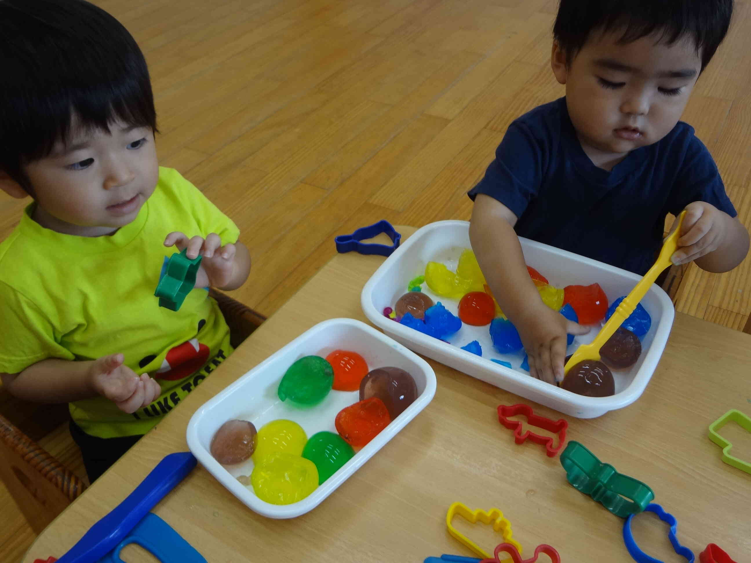 暑い日でしたが冷たい感触を楽しむことができました！子どもたちもしっかり遊び込めましたよ。