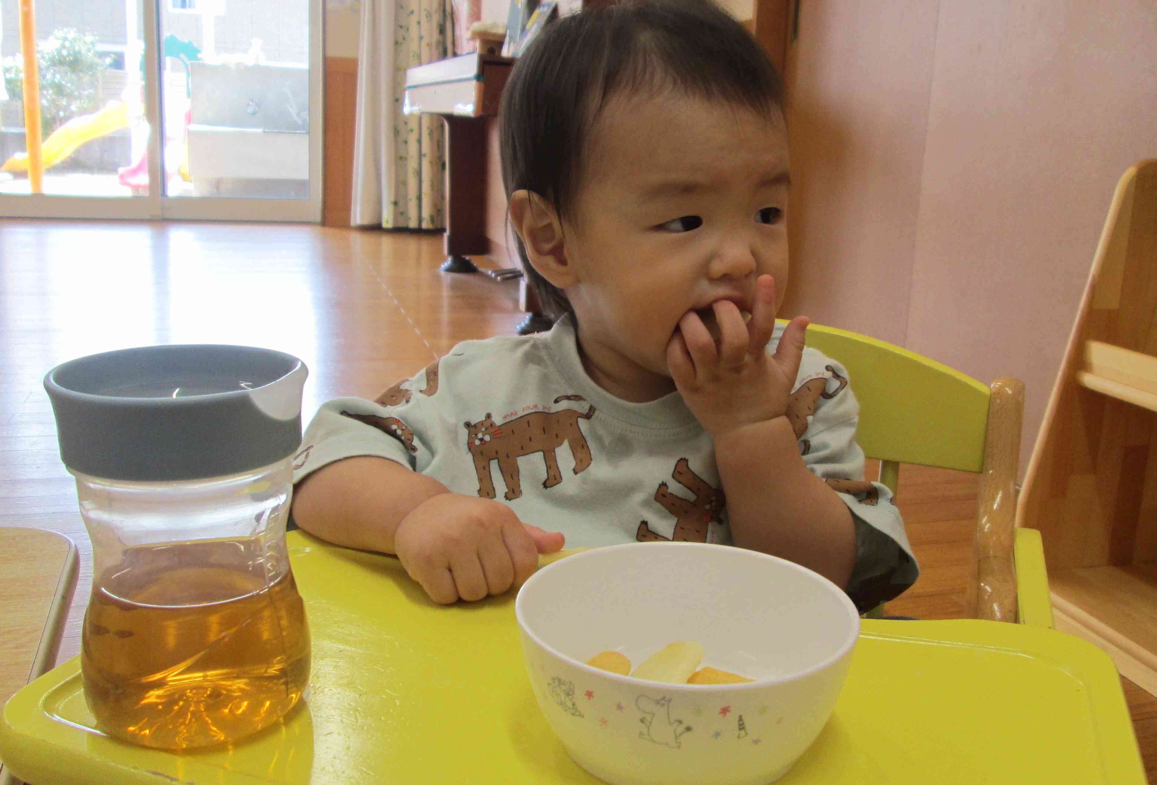 おやつもパクパク食べました