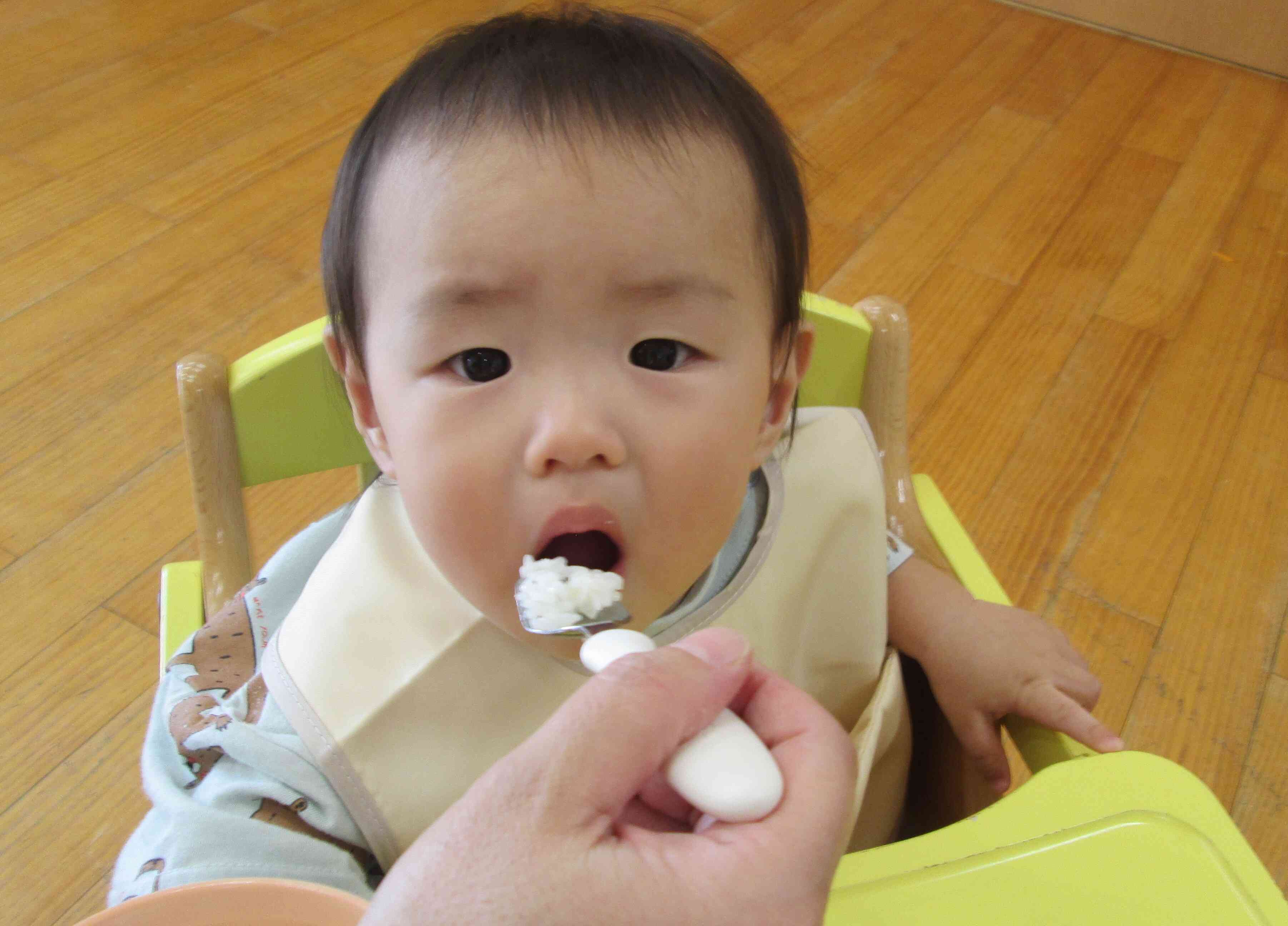 はじめての給食もおいしかったね！これからもみんなと一緒に楽しく遊ぼうね。