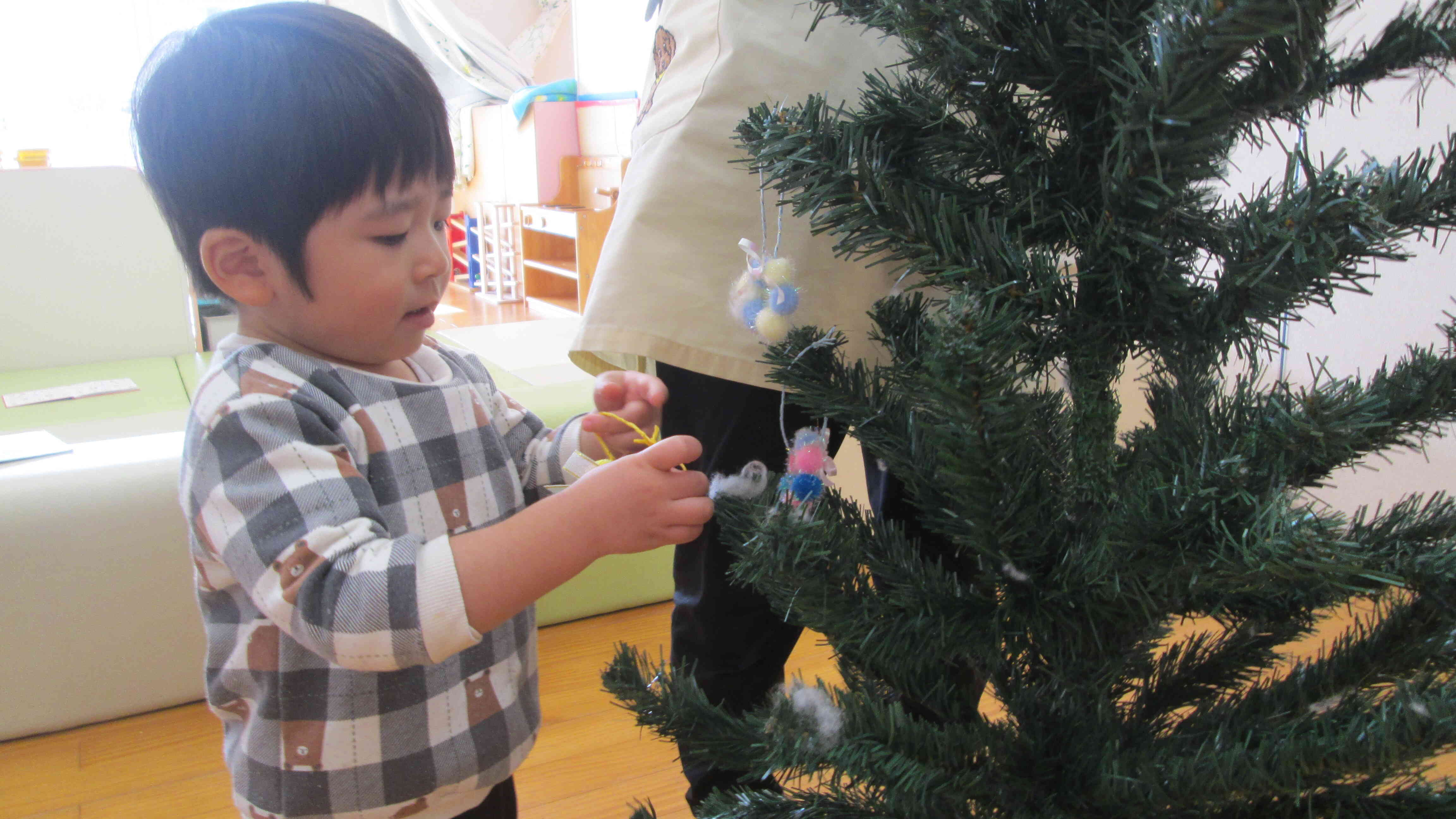 ぼくはここにつけてみるね！