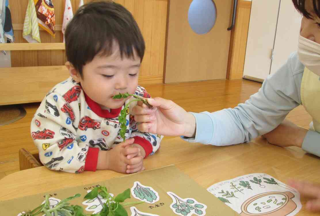 クンクン、匂いを嗅いでみたり