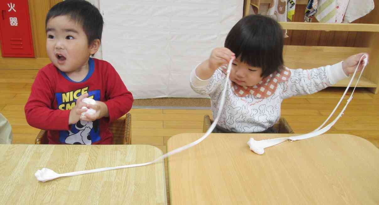 感触遊びをしたよ！