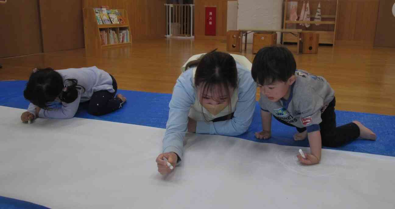 はじき絵に挑戦！