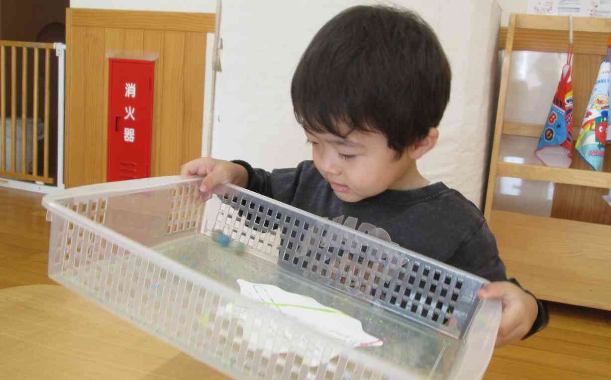 どうやったら速く転がるのかな