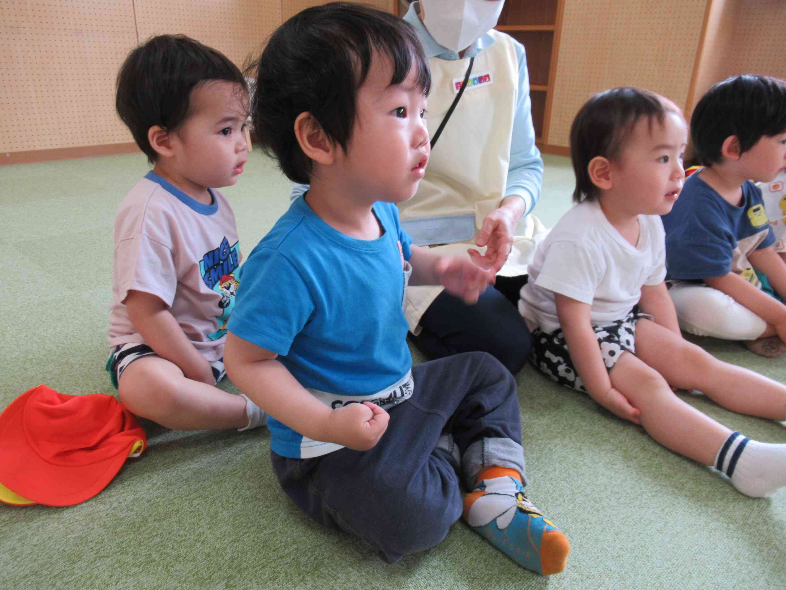 真剣に見ていますね！