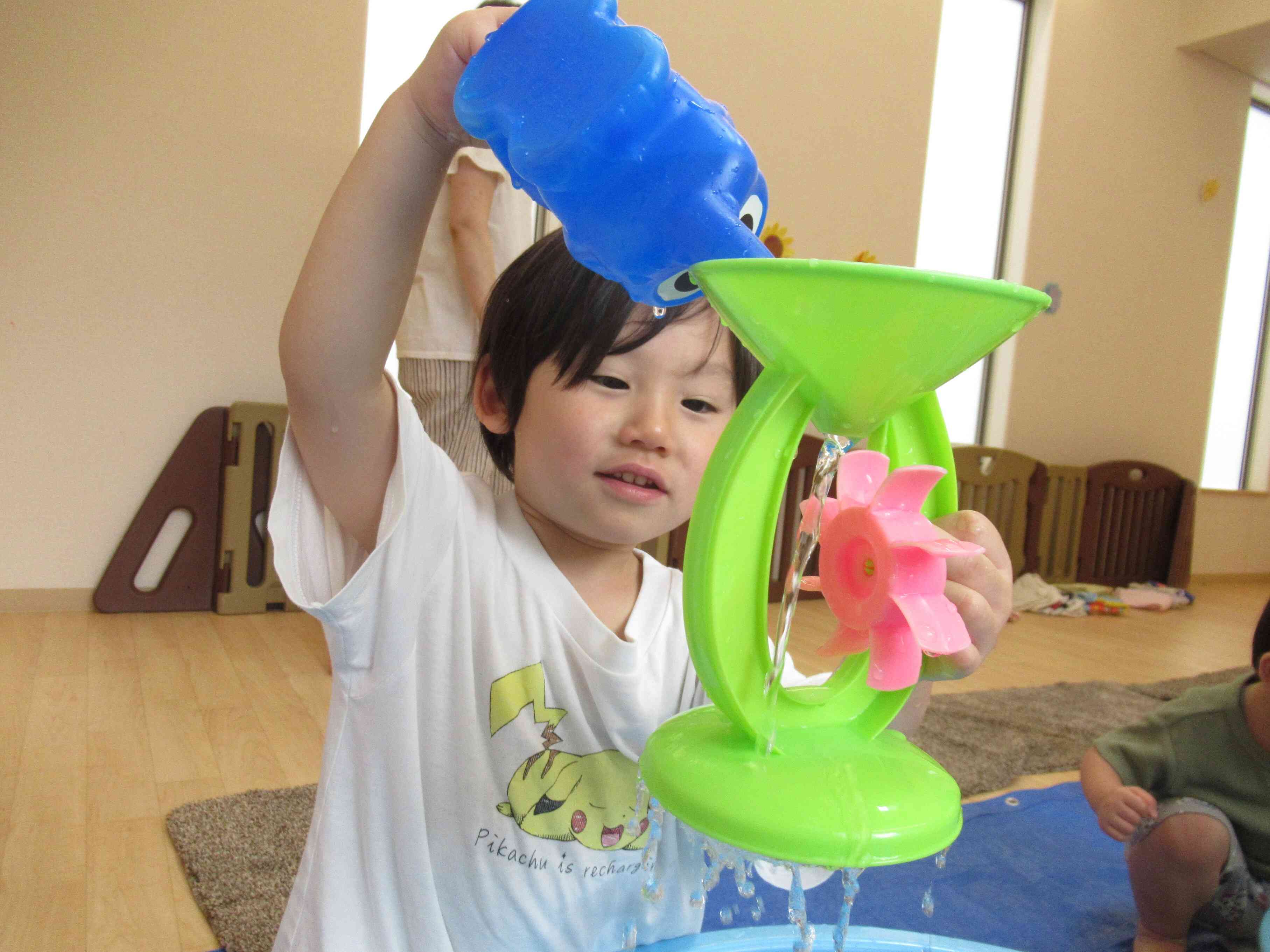 おもいっきり水遊び！うさぎ組（２歳児）