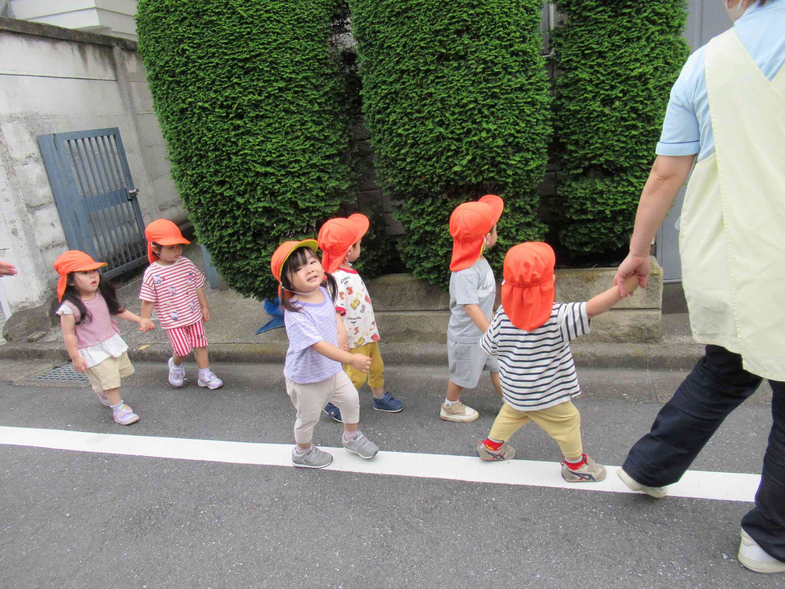 お散歩（うさぎ組：２歳児）