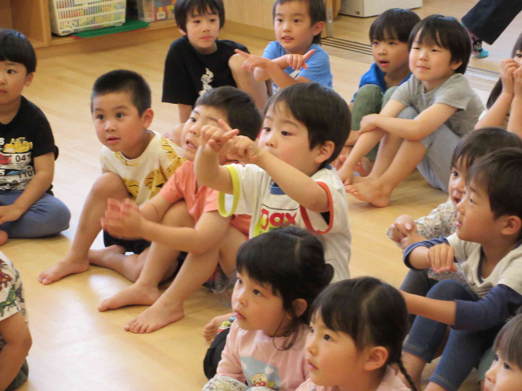 〇✖クイズで食事マナーでおさらい！