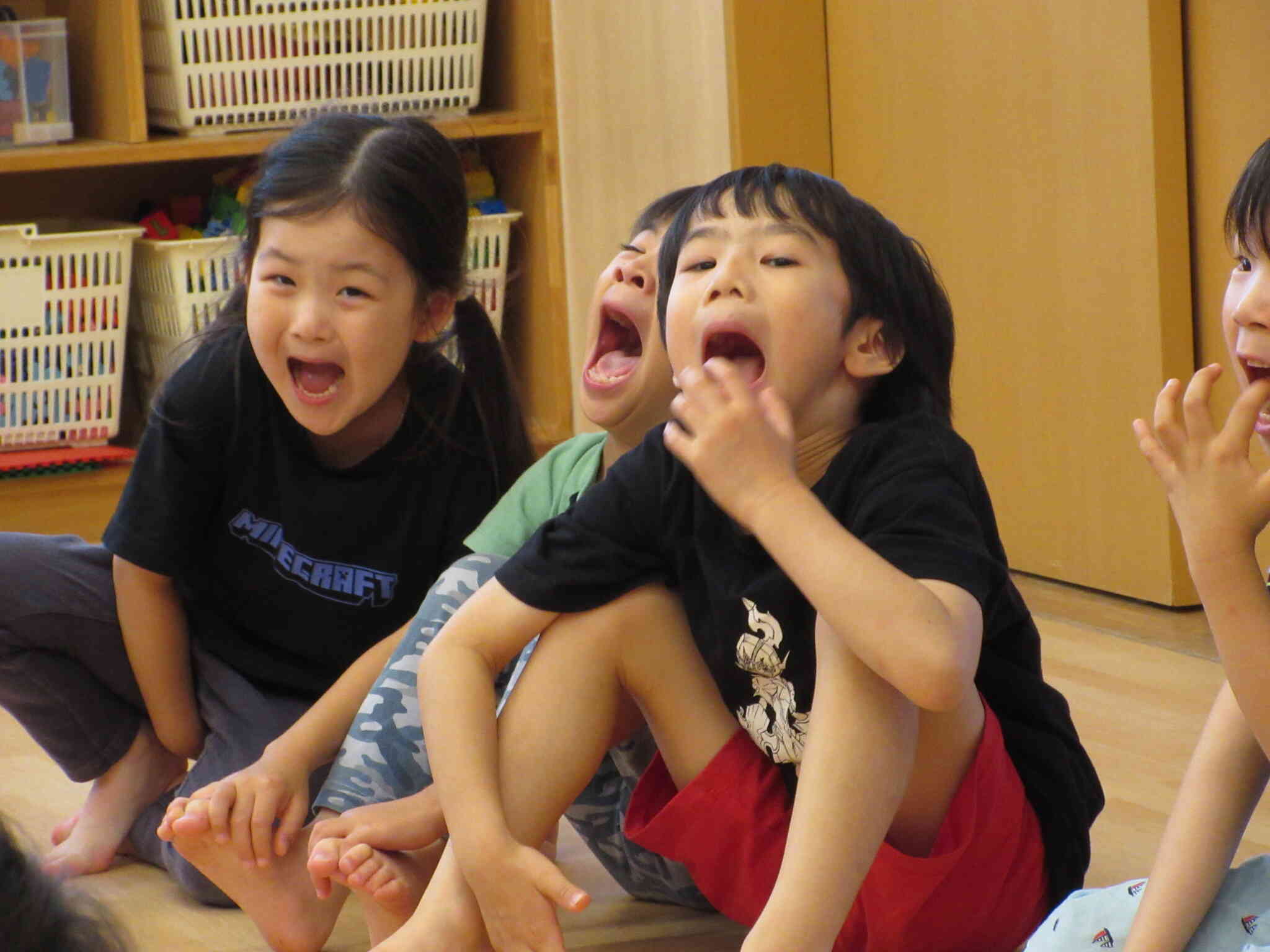歯科検診の時は歯医者さんが見やすいように大きく口を開けてね！と言葉を掛けたら大きく口を開けてくれました。