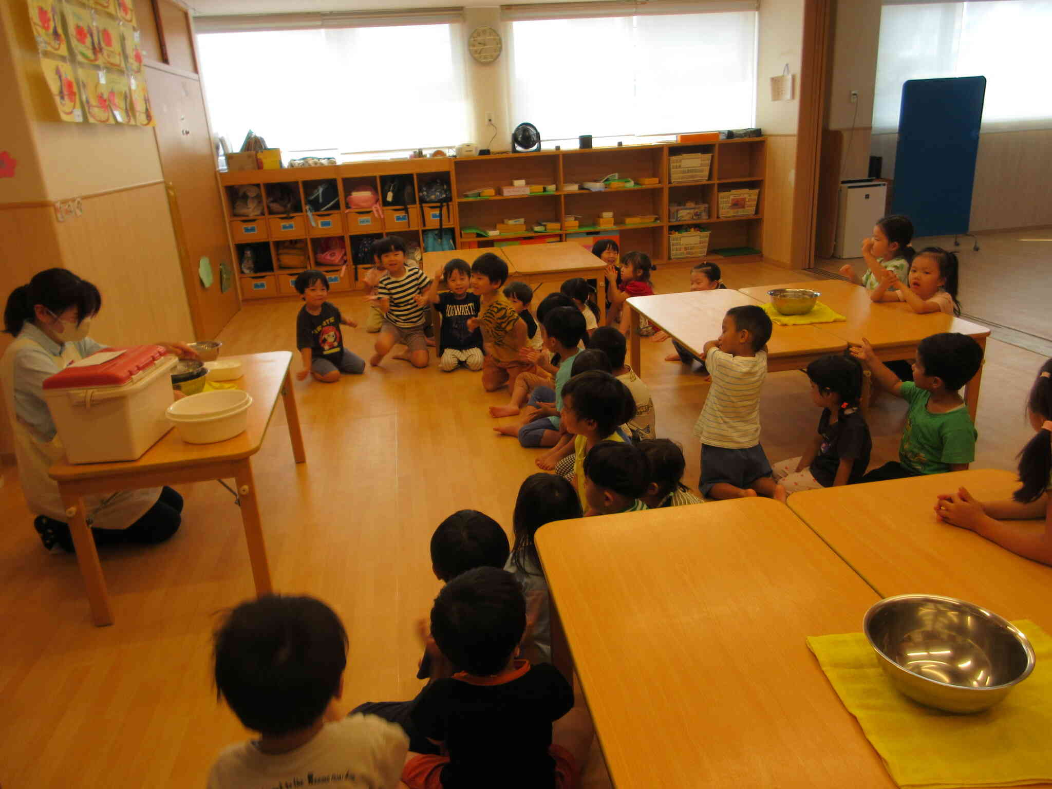 科学あそび(氷のでき方)