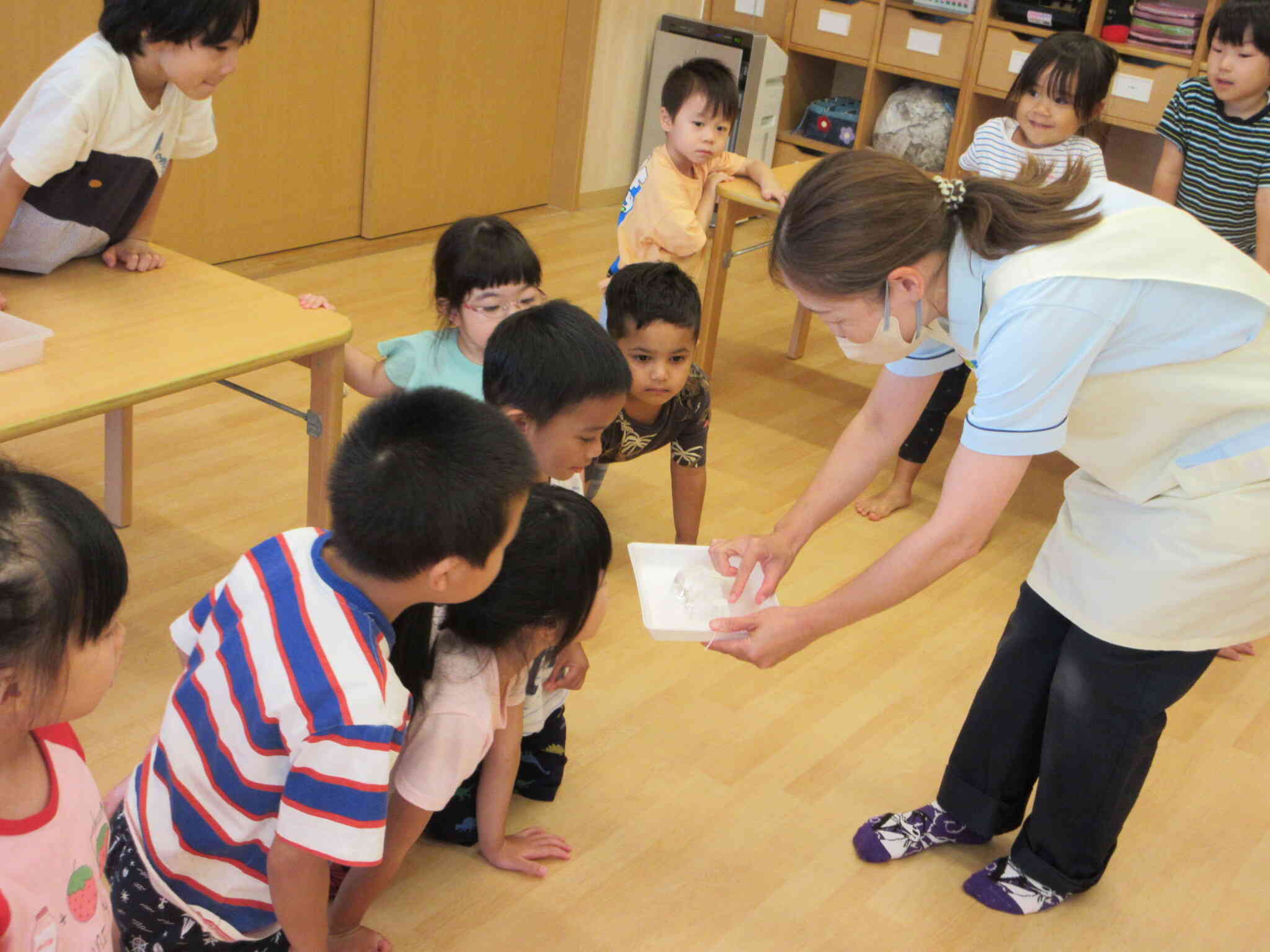 科学実験(氷をつってみよう)