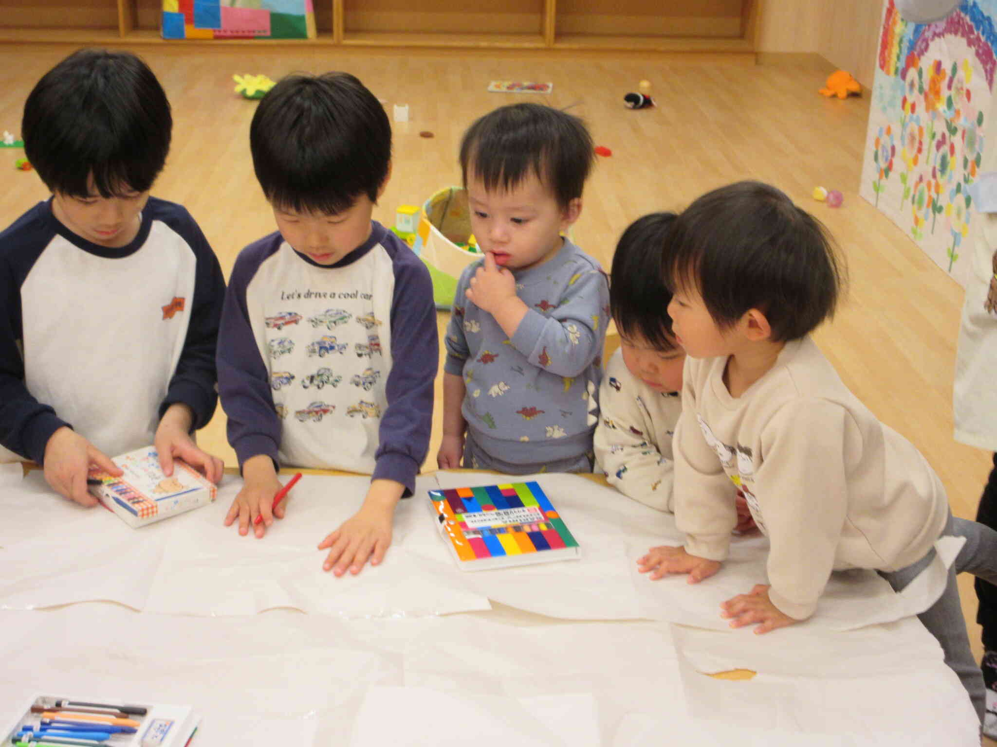 おにいさんに興味津々・・・