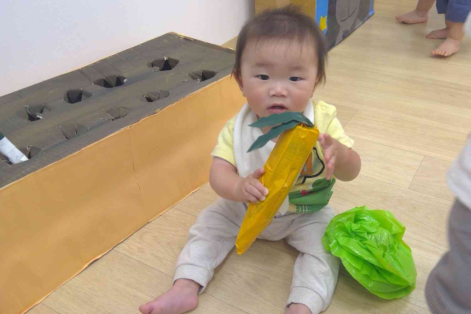 ひよこ組（0歳児）6月の様子②