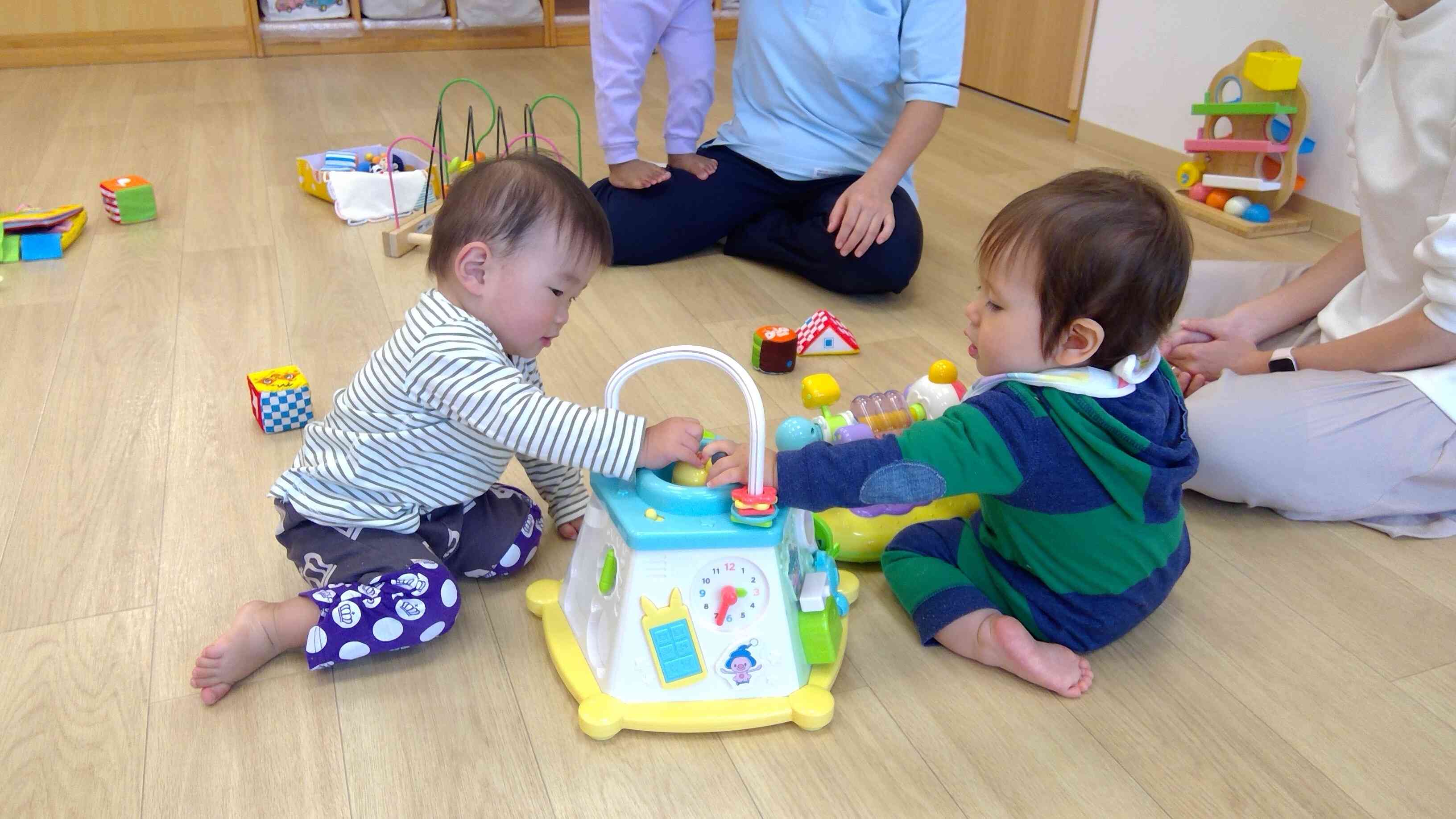 ひよこ組（0歳児）10月の子育て広場