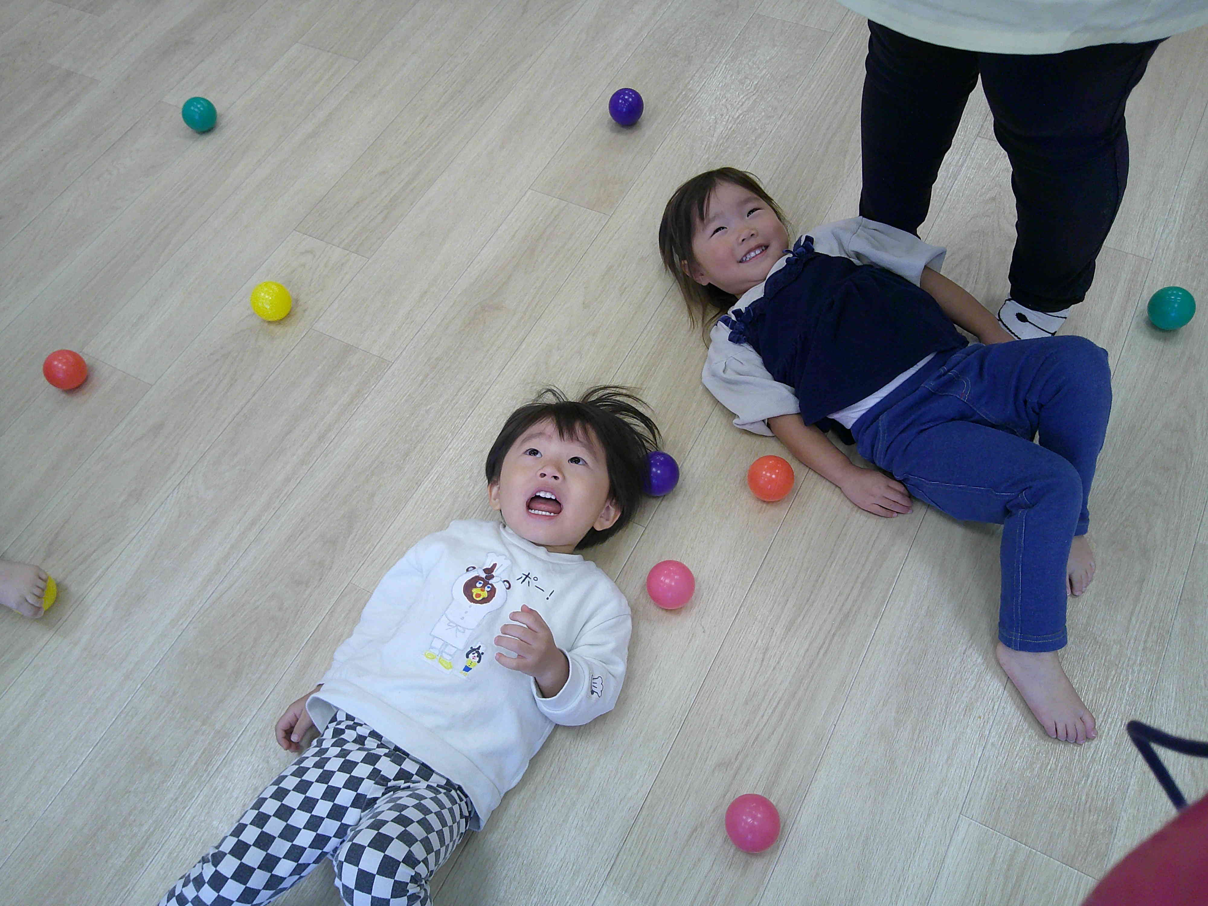 あひる組（１歳児）１１月の様子②