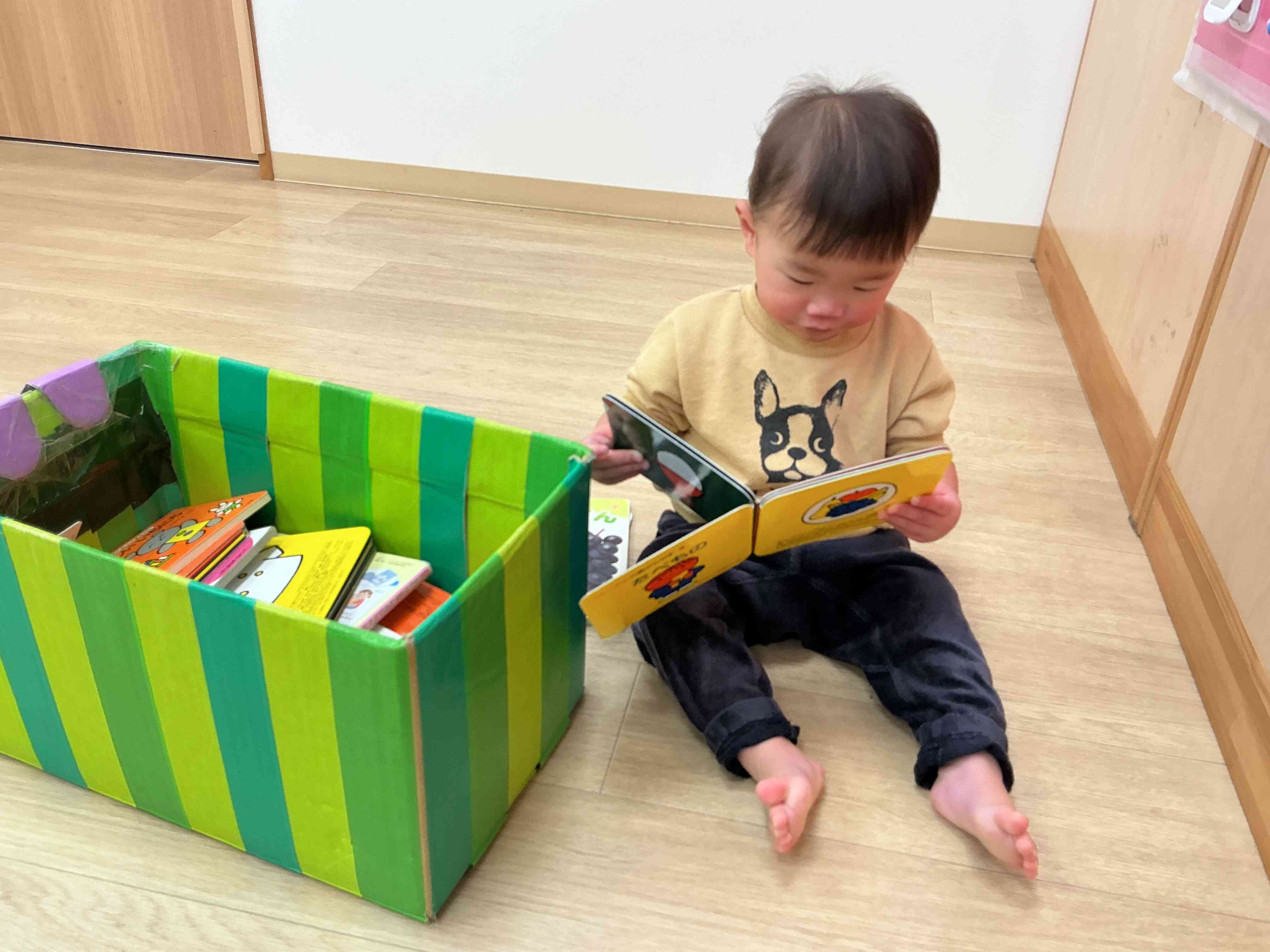 ひよこ組(0歳児）１２月の様子②