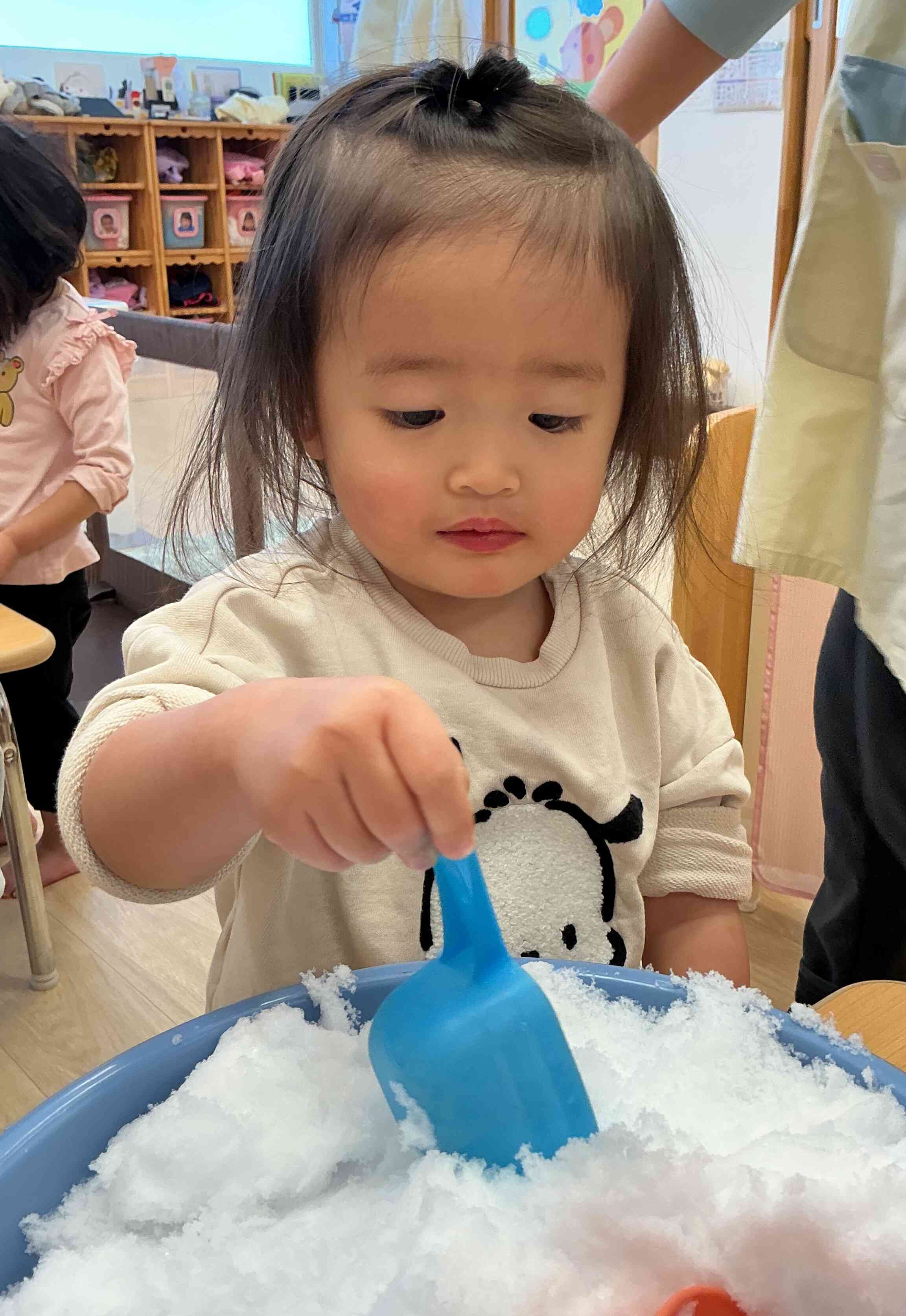 あひる組（1歳児)２月の様子①