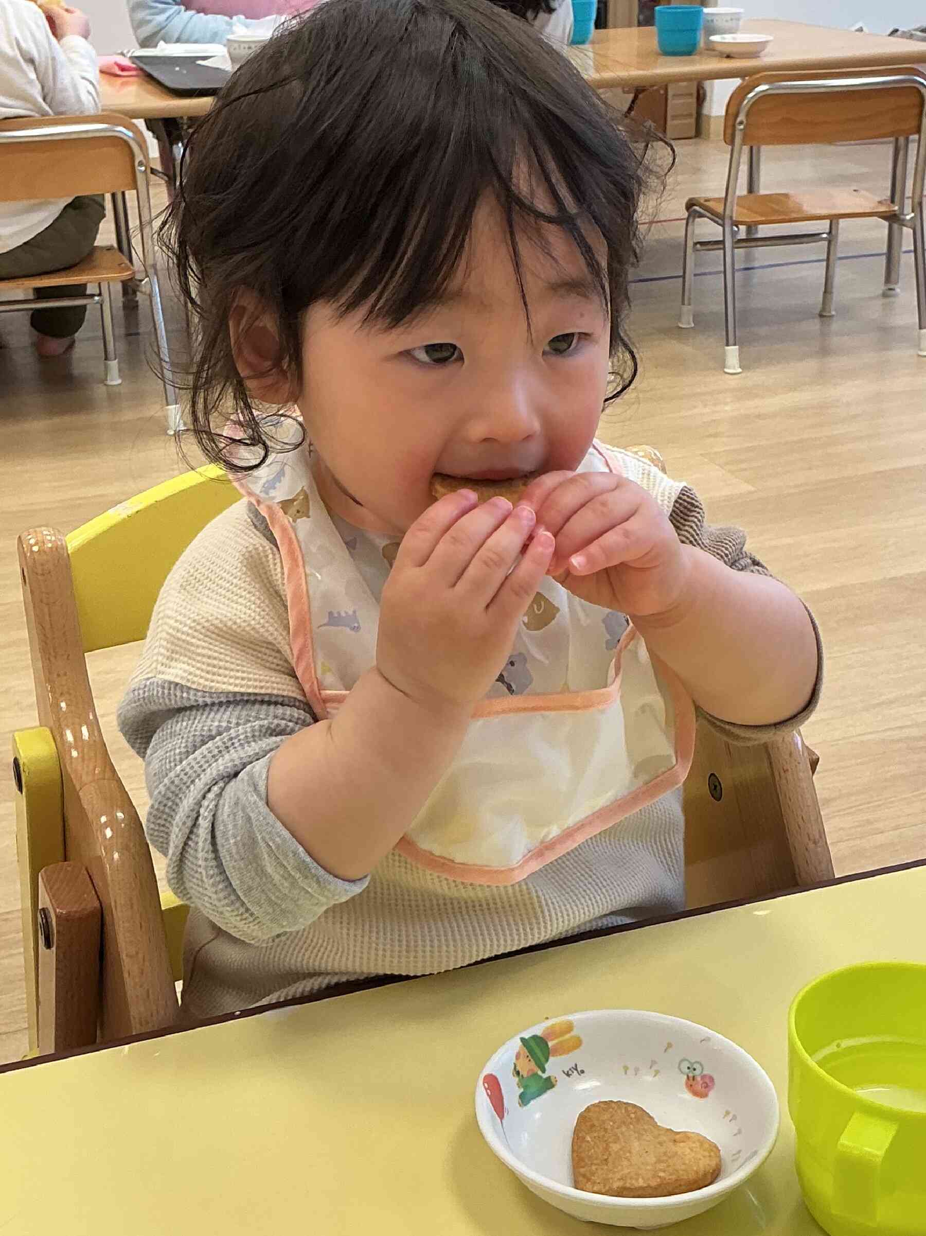 クッキーを食べよう