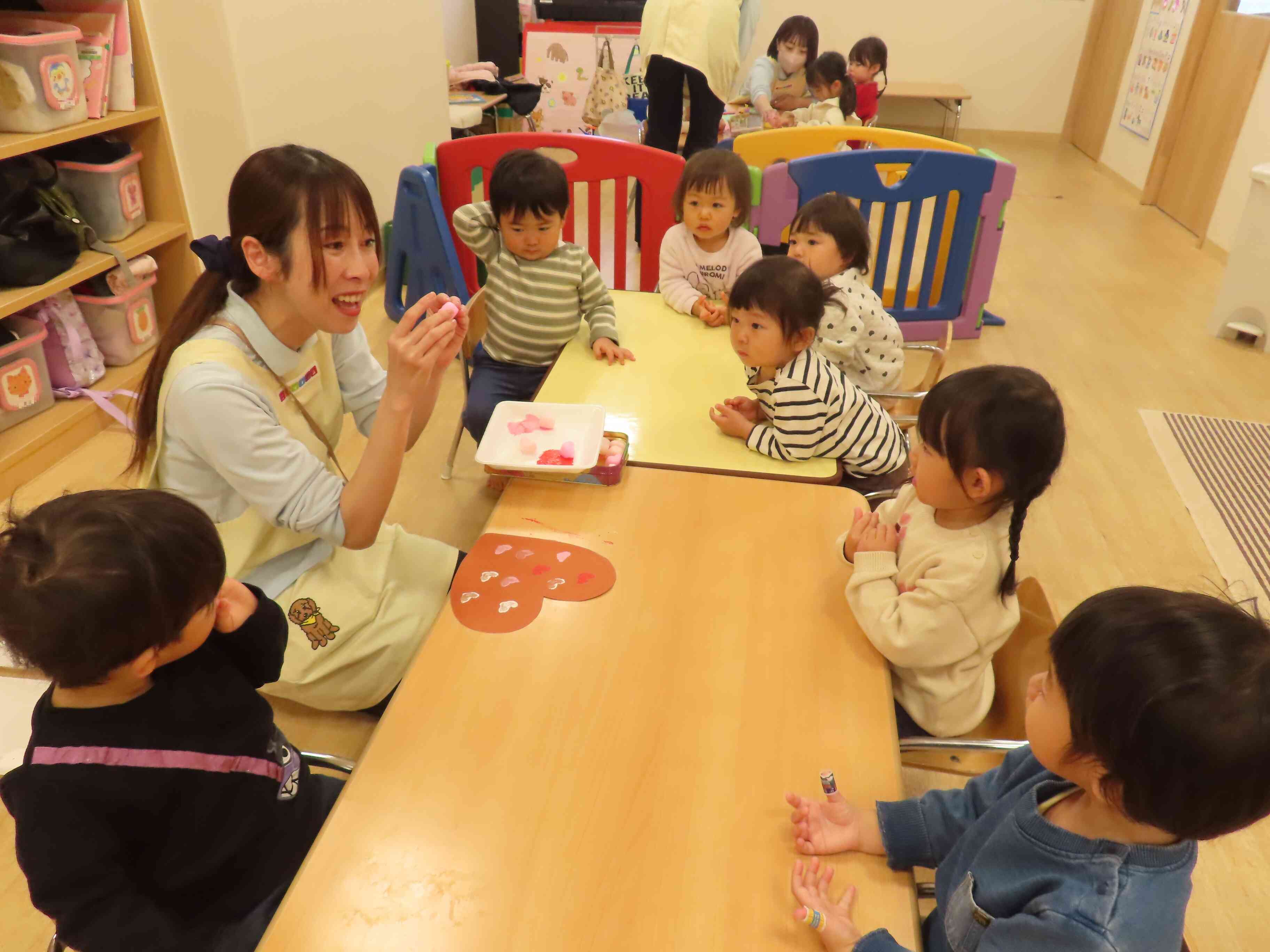 2月の製作活動（あひる組）