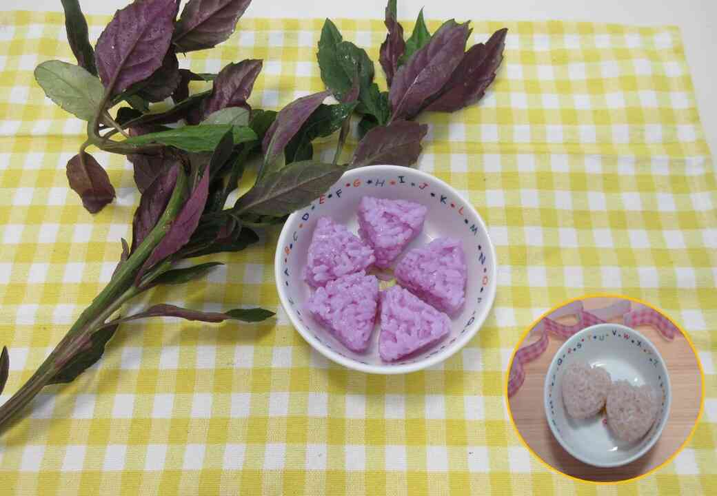 煮汁を使ったピンクのおにぎり☆