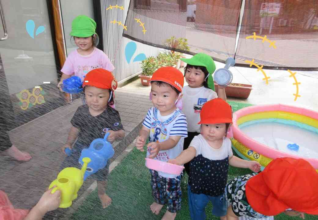 暑くなって『水遊び』が楽しい季節です!! みんな水遊びが大好きー♡