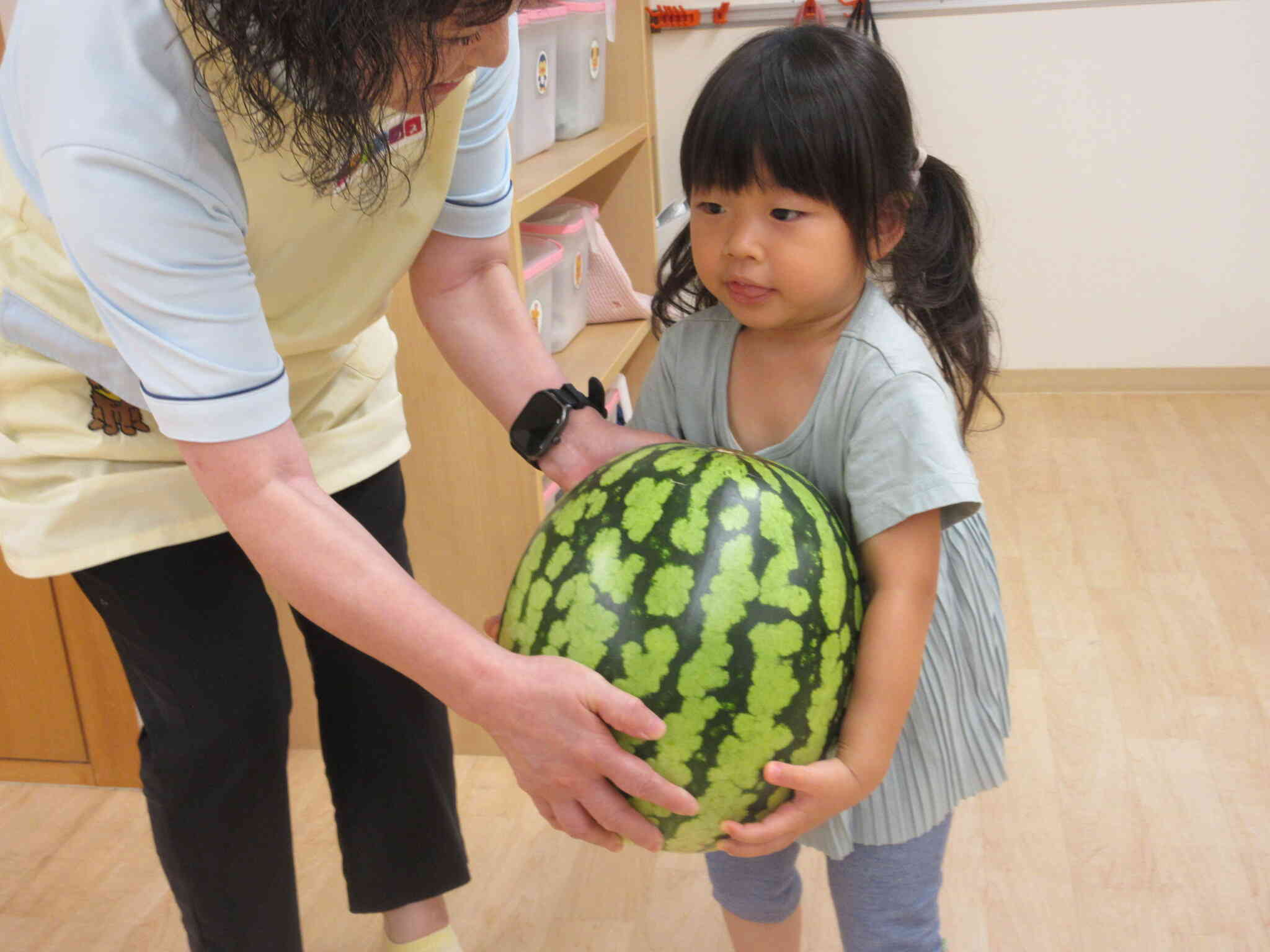 すいか大きくて重たいね！