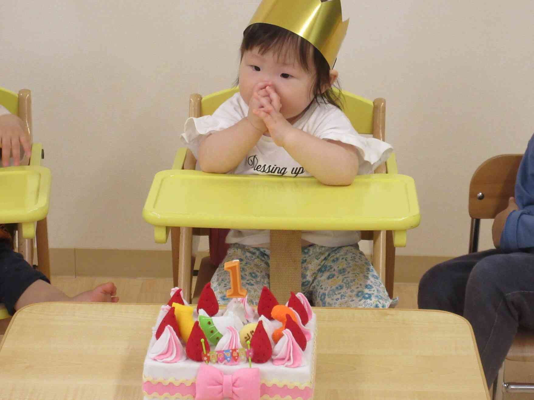 歌のプレゼントににっこり♡