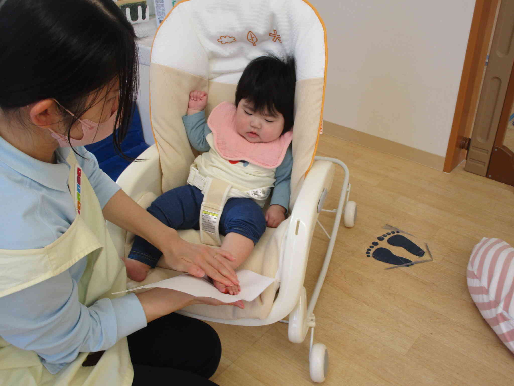 初めて足形を取りました♪