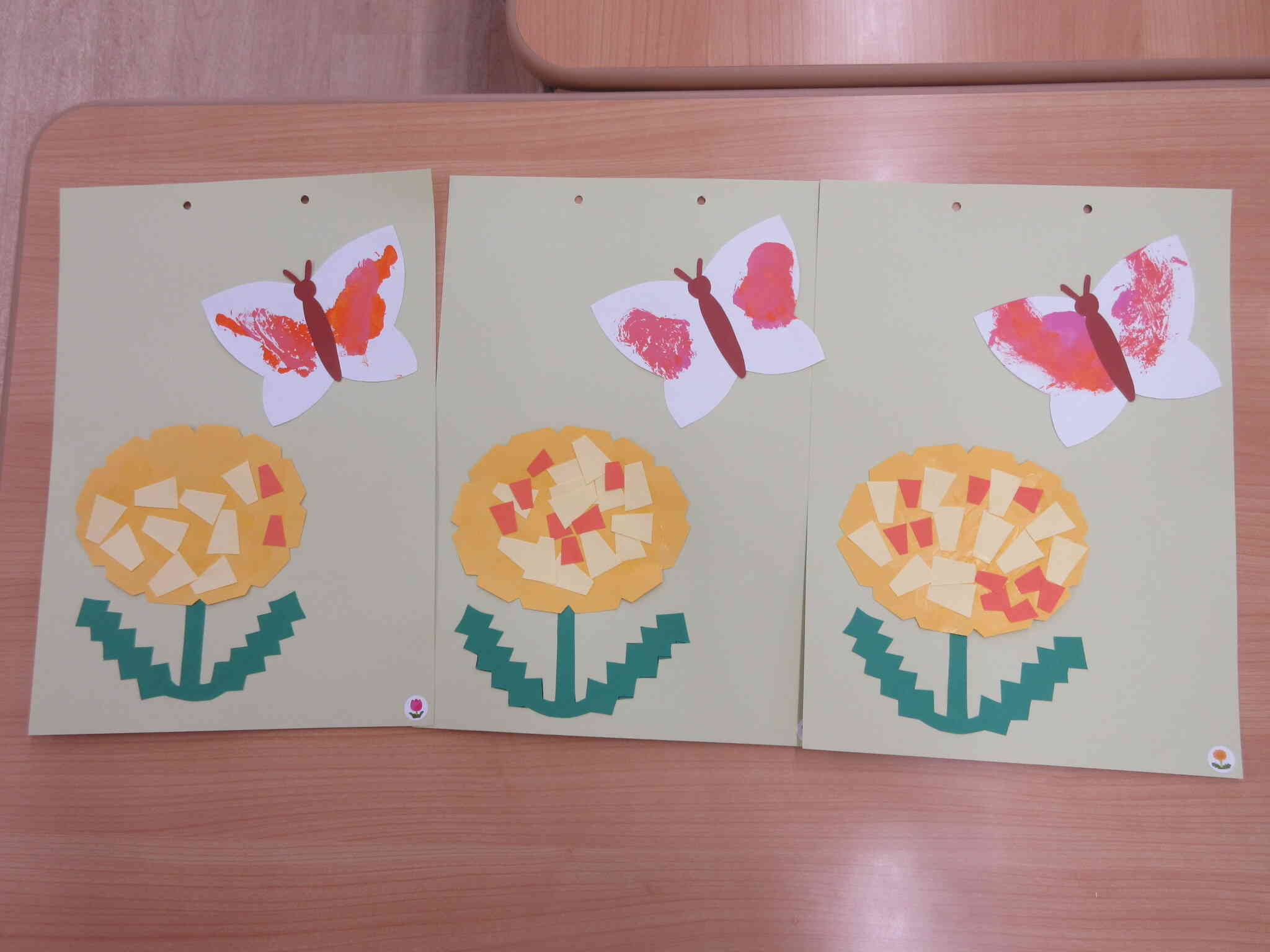 素敵な模様のちょうちょとたんぽぽの完成です！