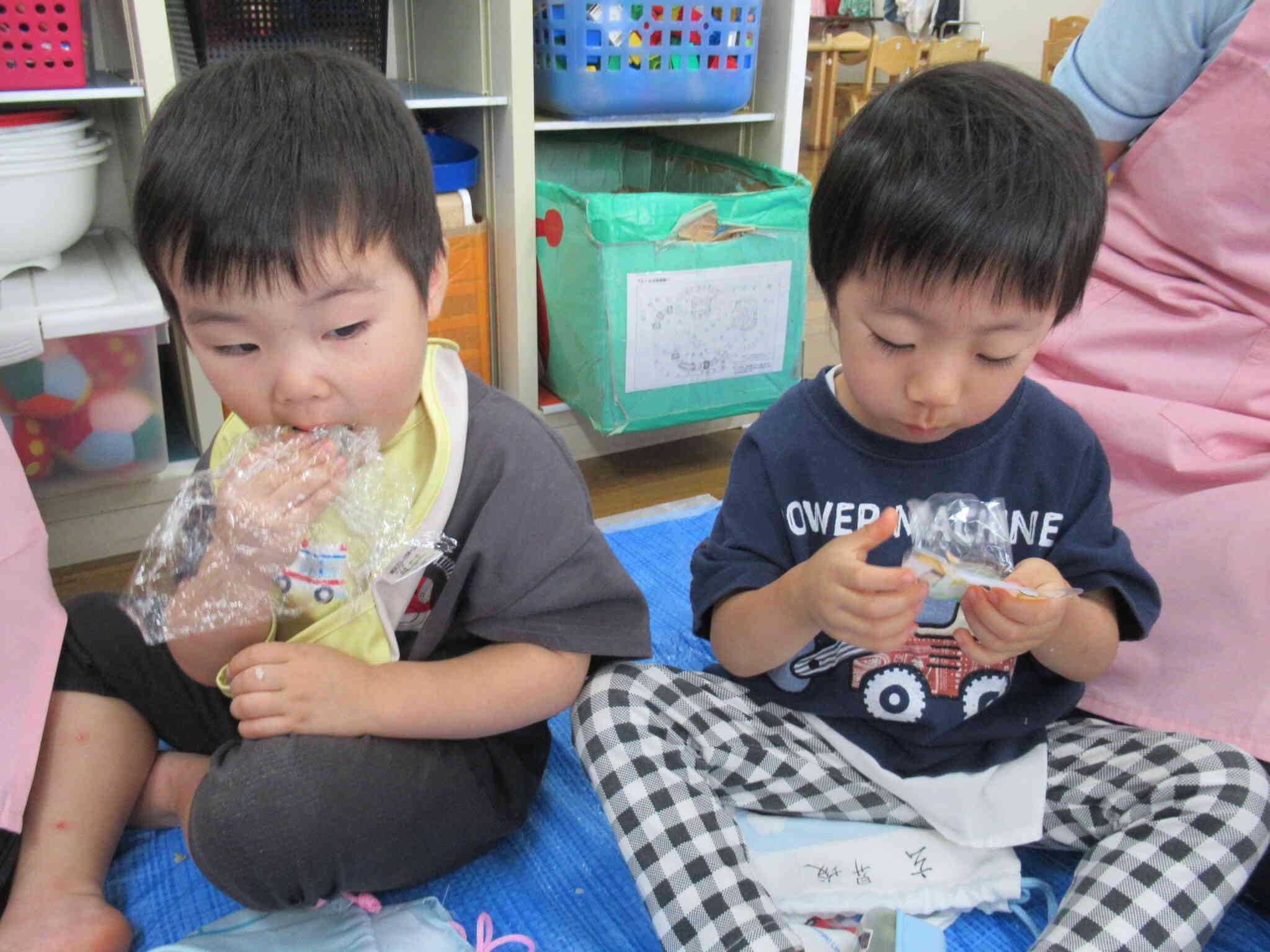 おにぎりもぐもぐ♡