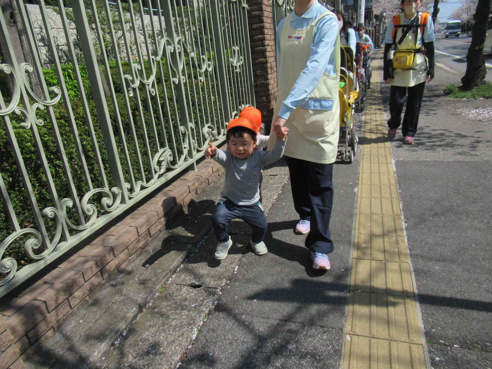 出発進行～！（あひる組1歳児）