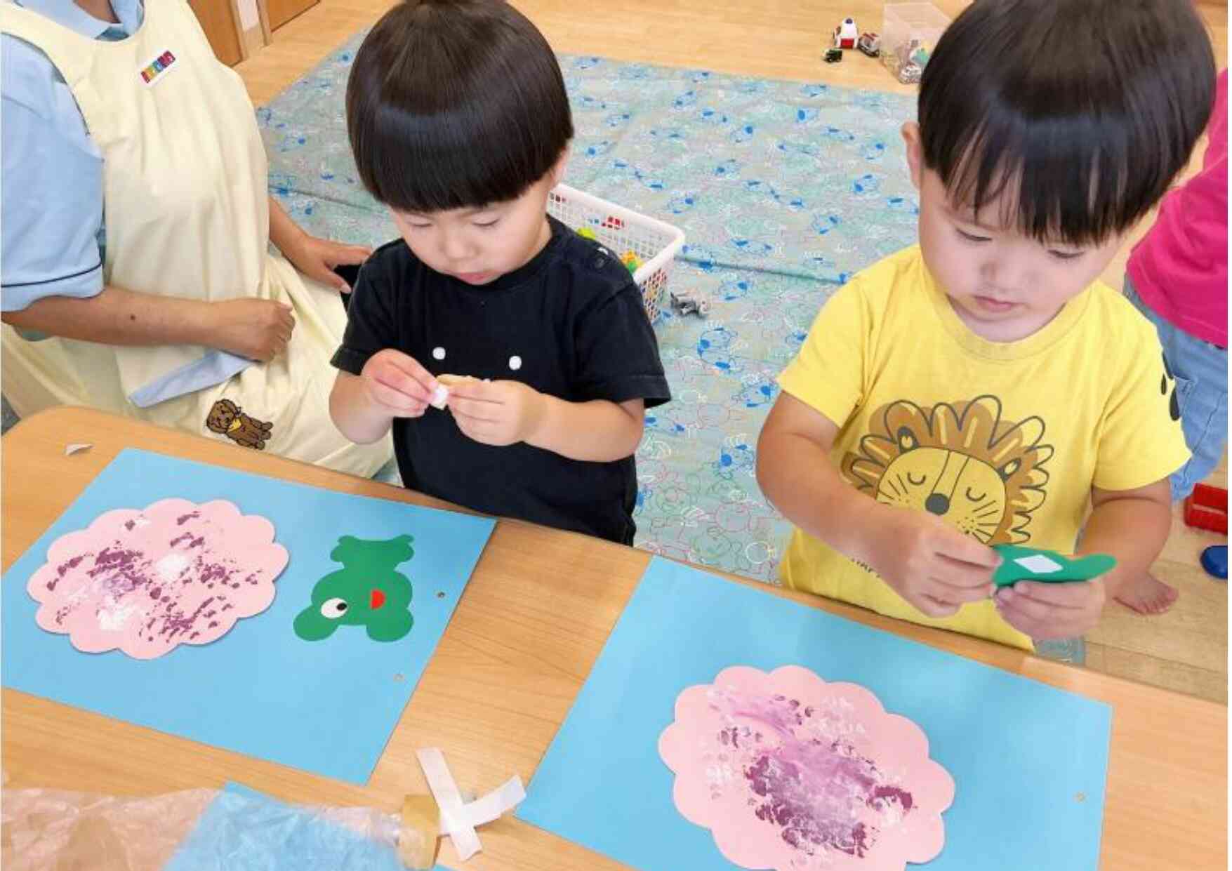６月のせいさく（うさぎくみ：2歳児クラス）