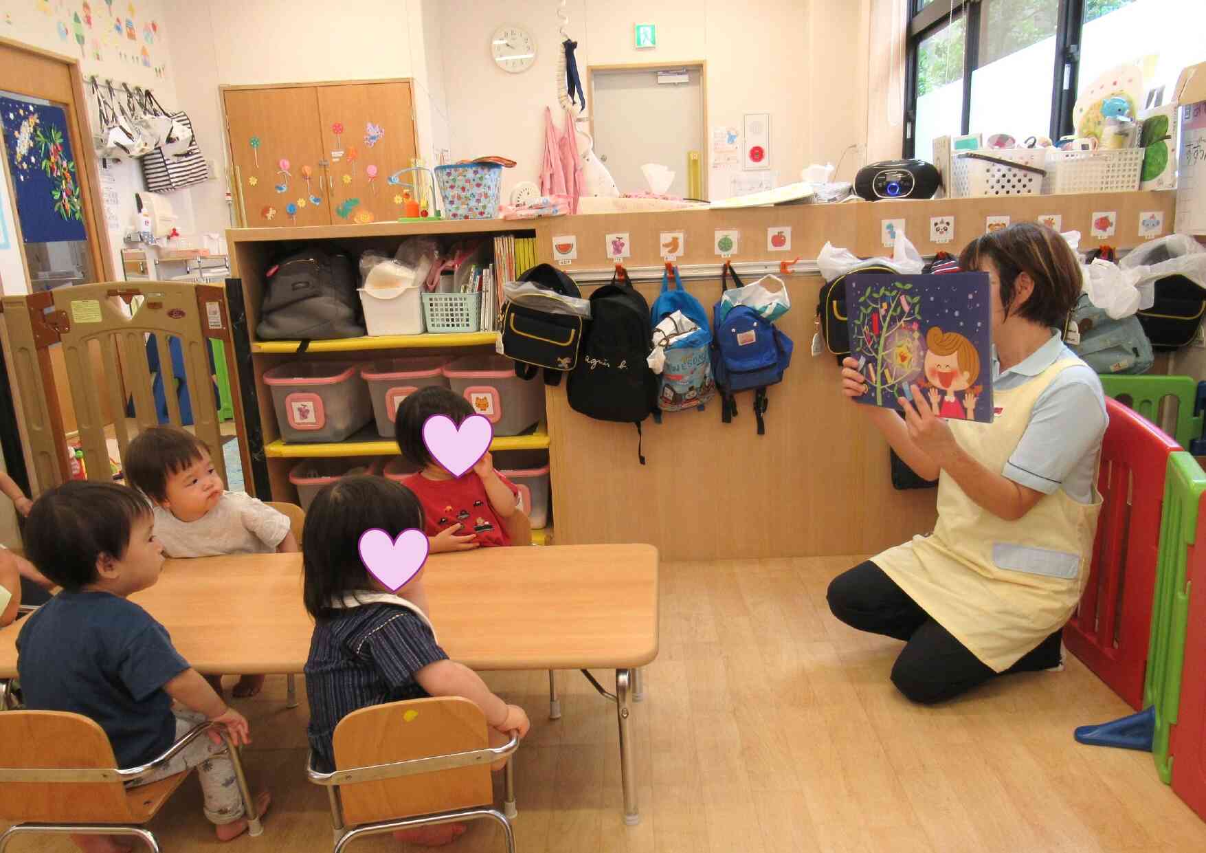 紙芝居で七夕のお話をききました。