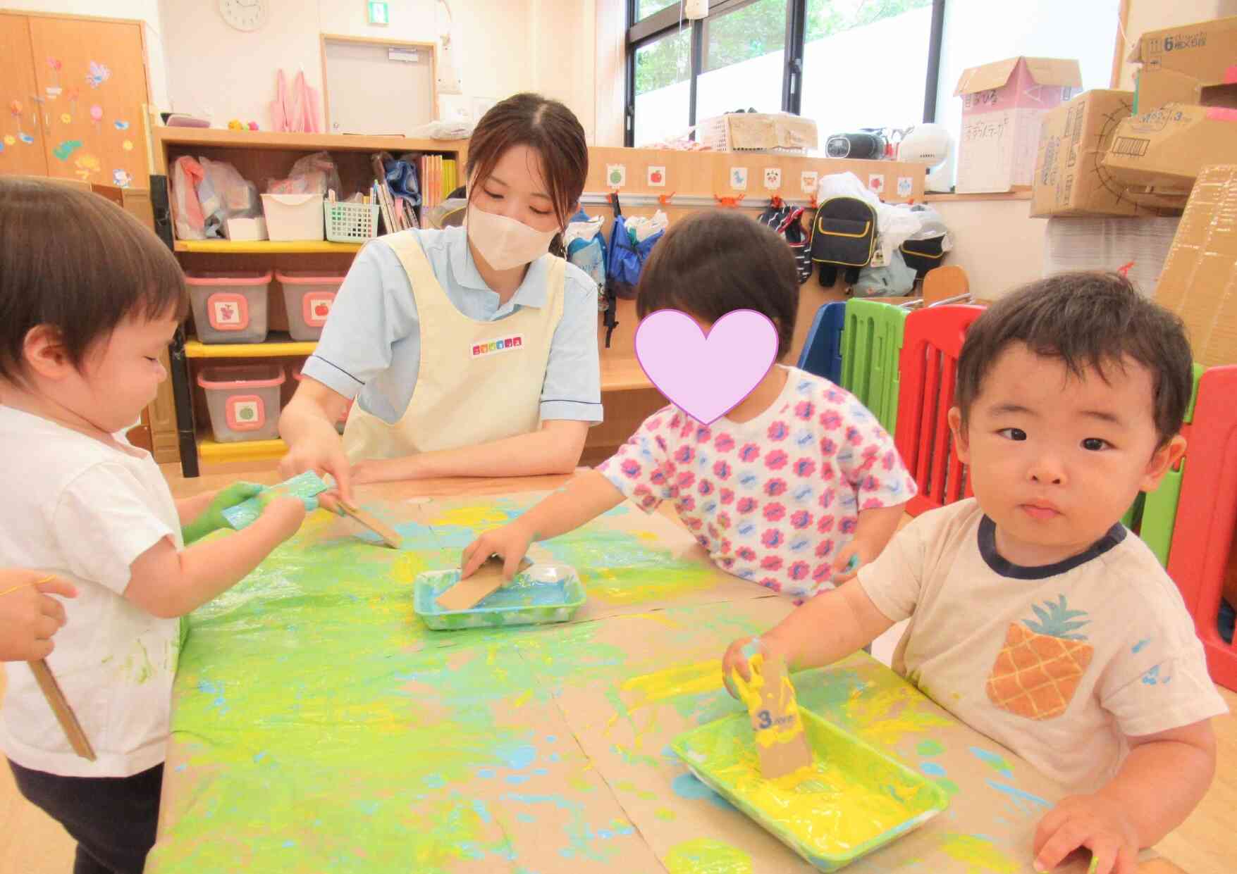 触ったり伸ばしたり混ぜてみたり、、
