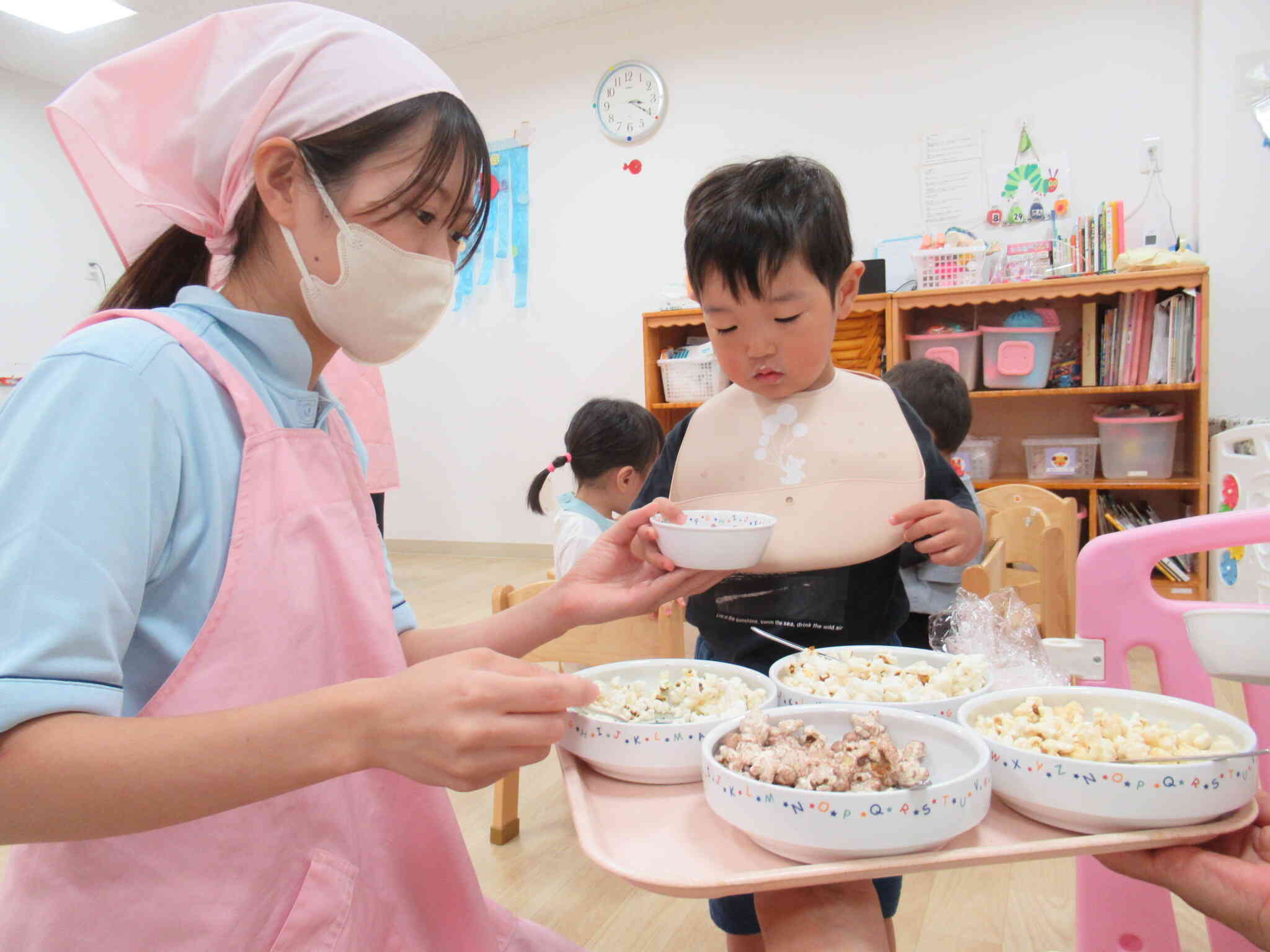 食育活動でのおやつのポップコーン♪4種類の味があったよ！どの味にしようかな～