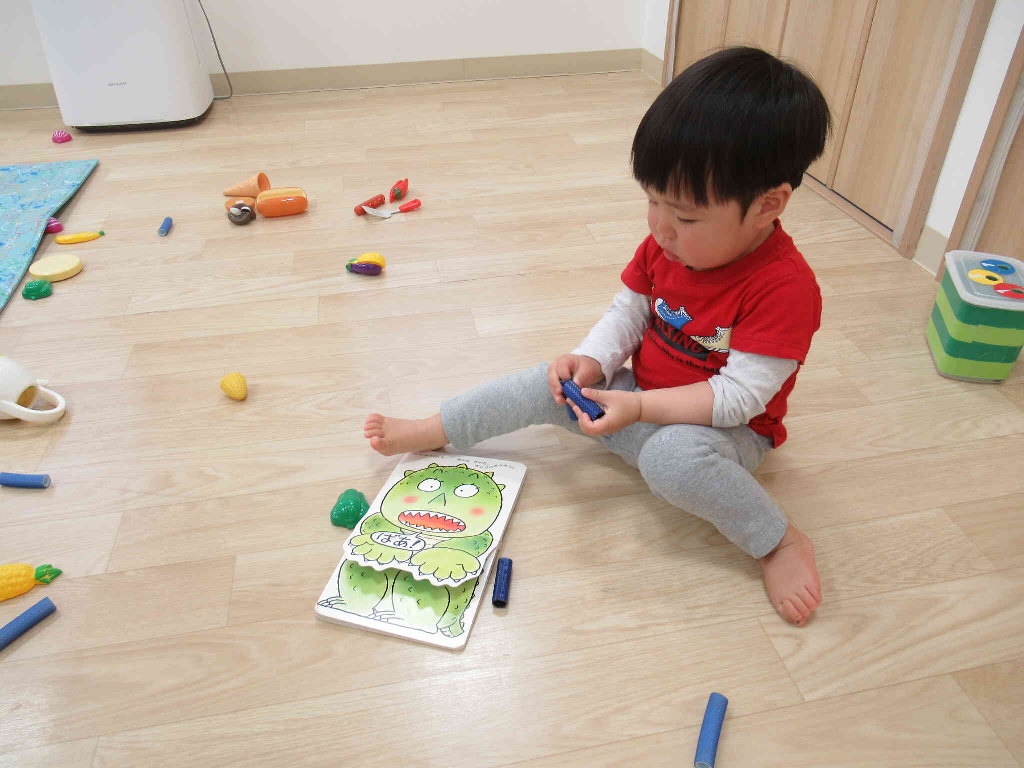 かいじゅうさんが見てる・・・