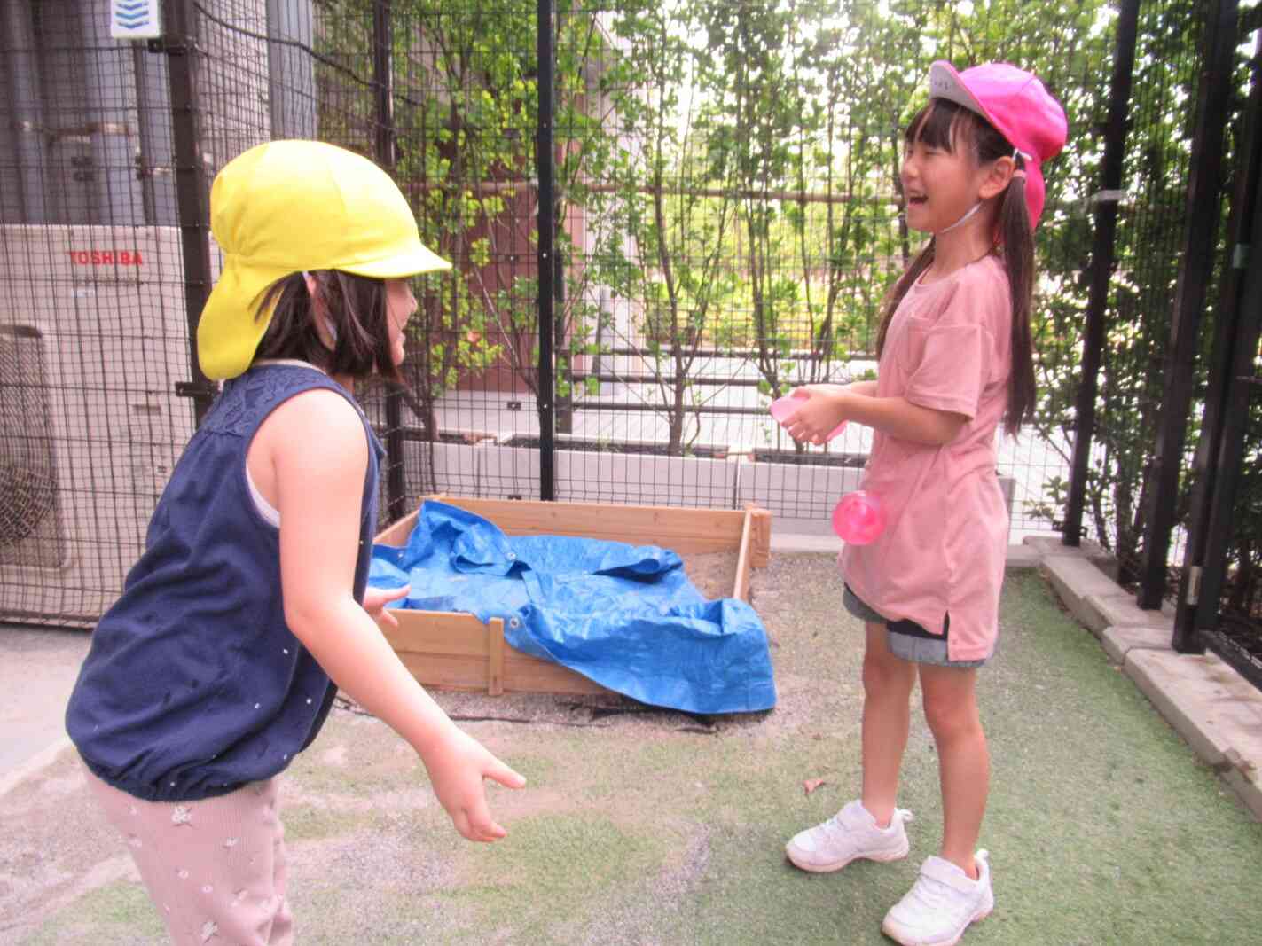 みんなで投げ合いっこ！